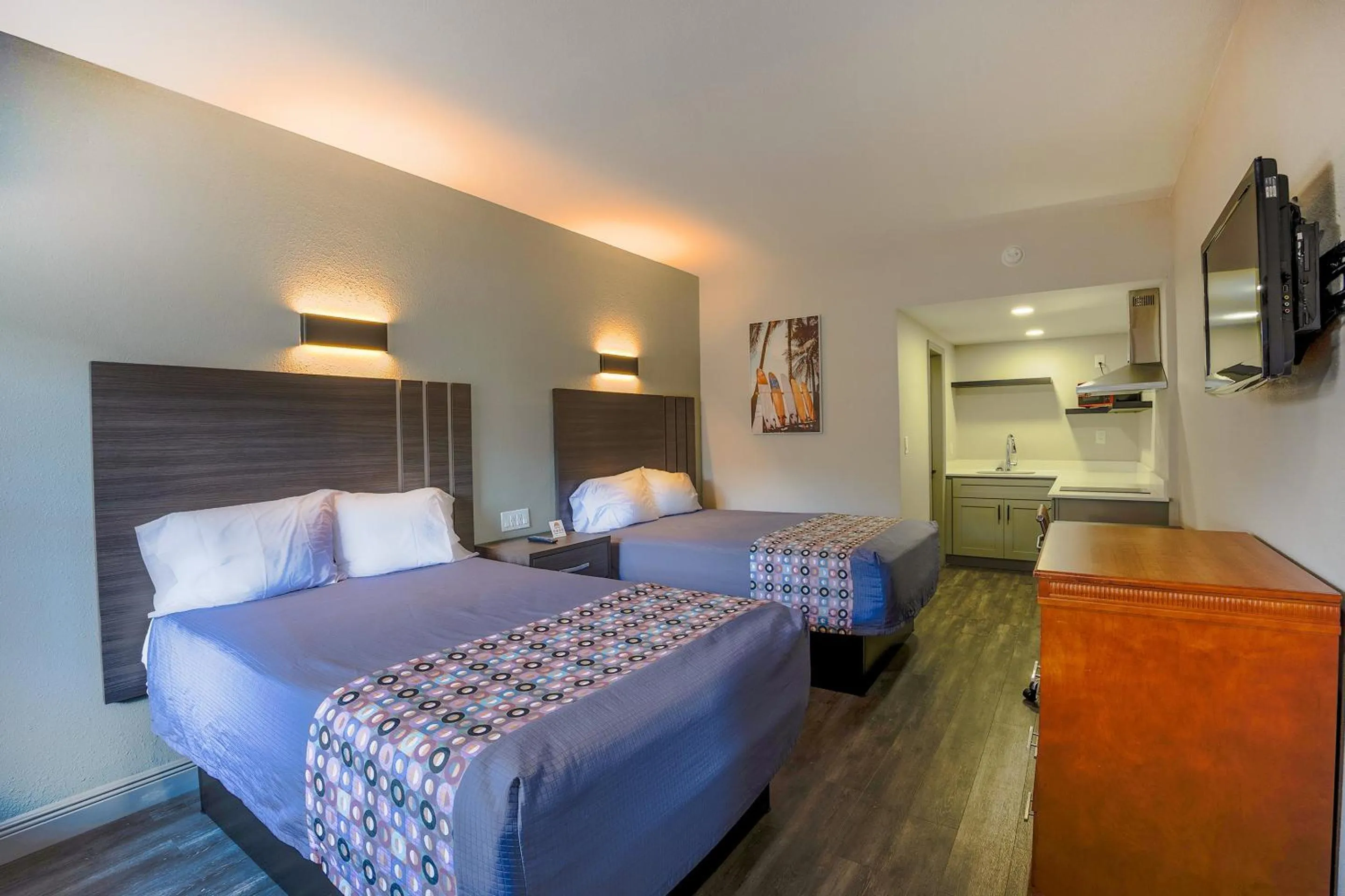 Bedroom, Bed in Sunrise Inn by OYO Titusville FL