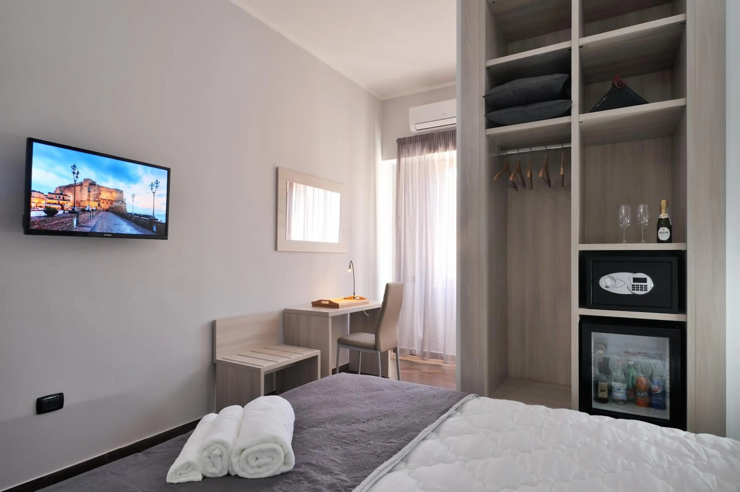 Bed in B&B Il Bacio di Napoli