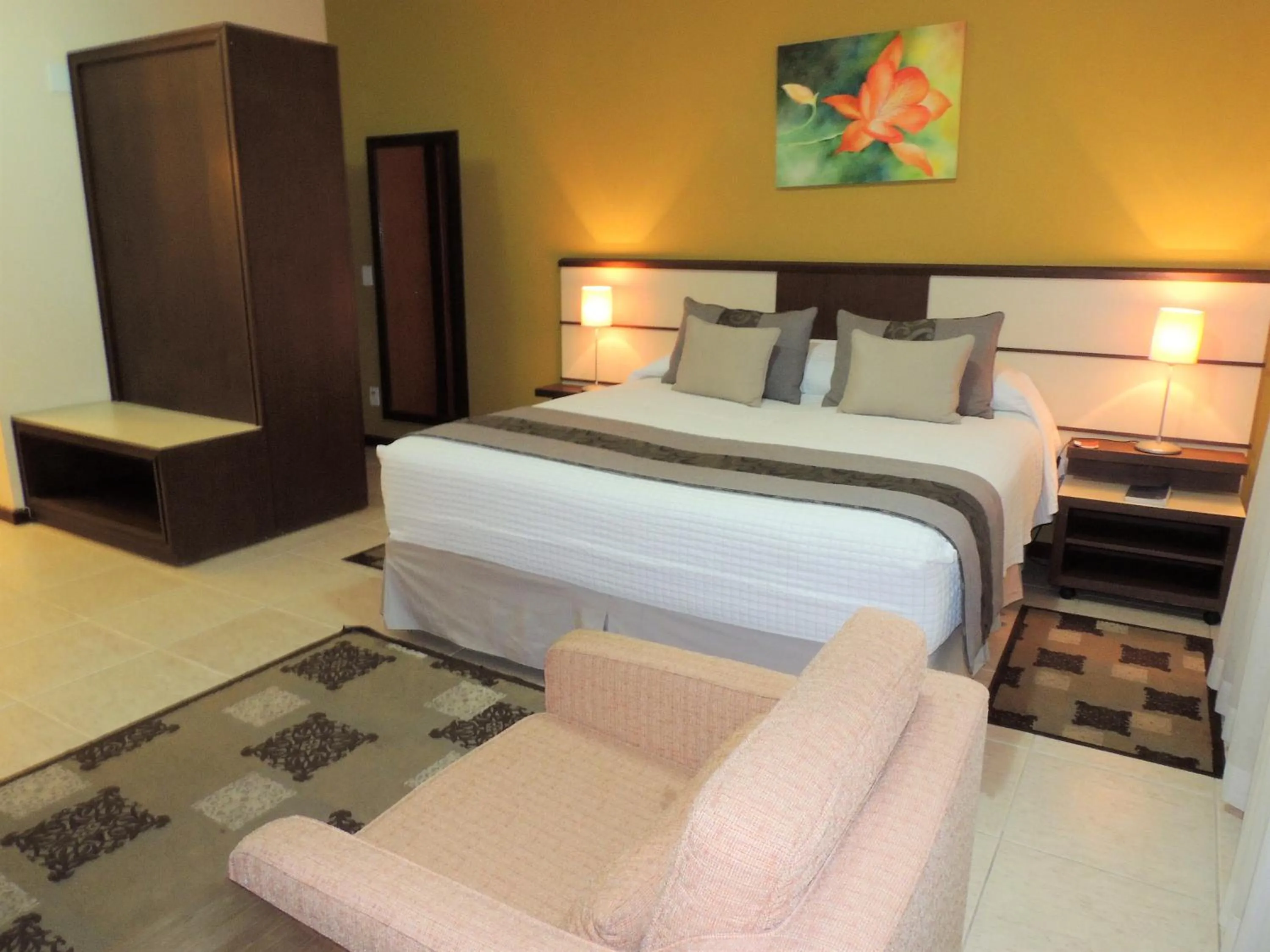 Bed in Mondrian Suite Hotel