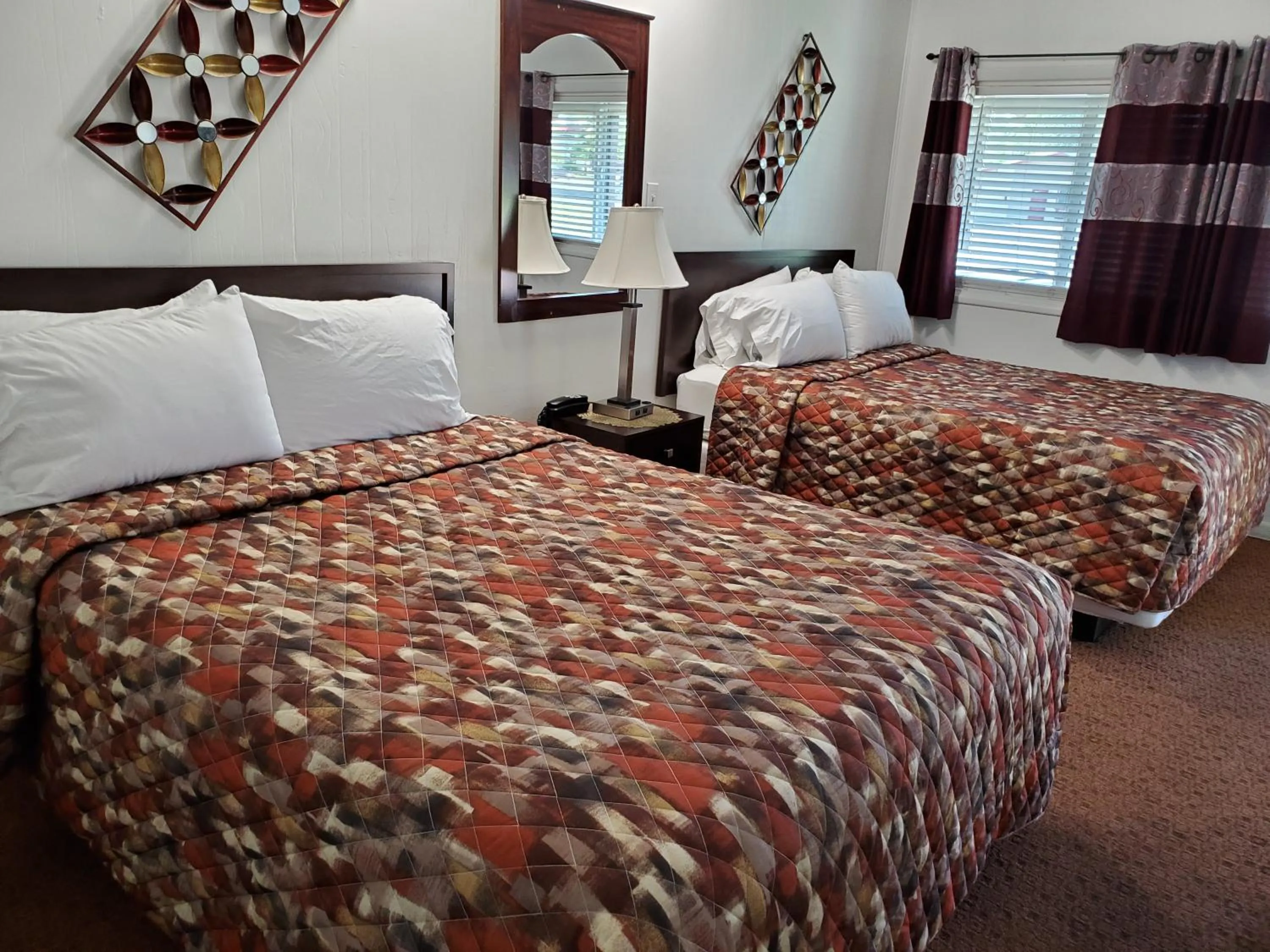 Bed in Sonoma Lodge