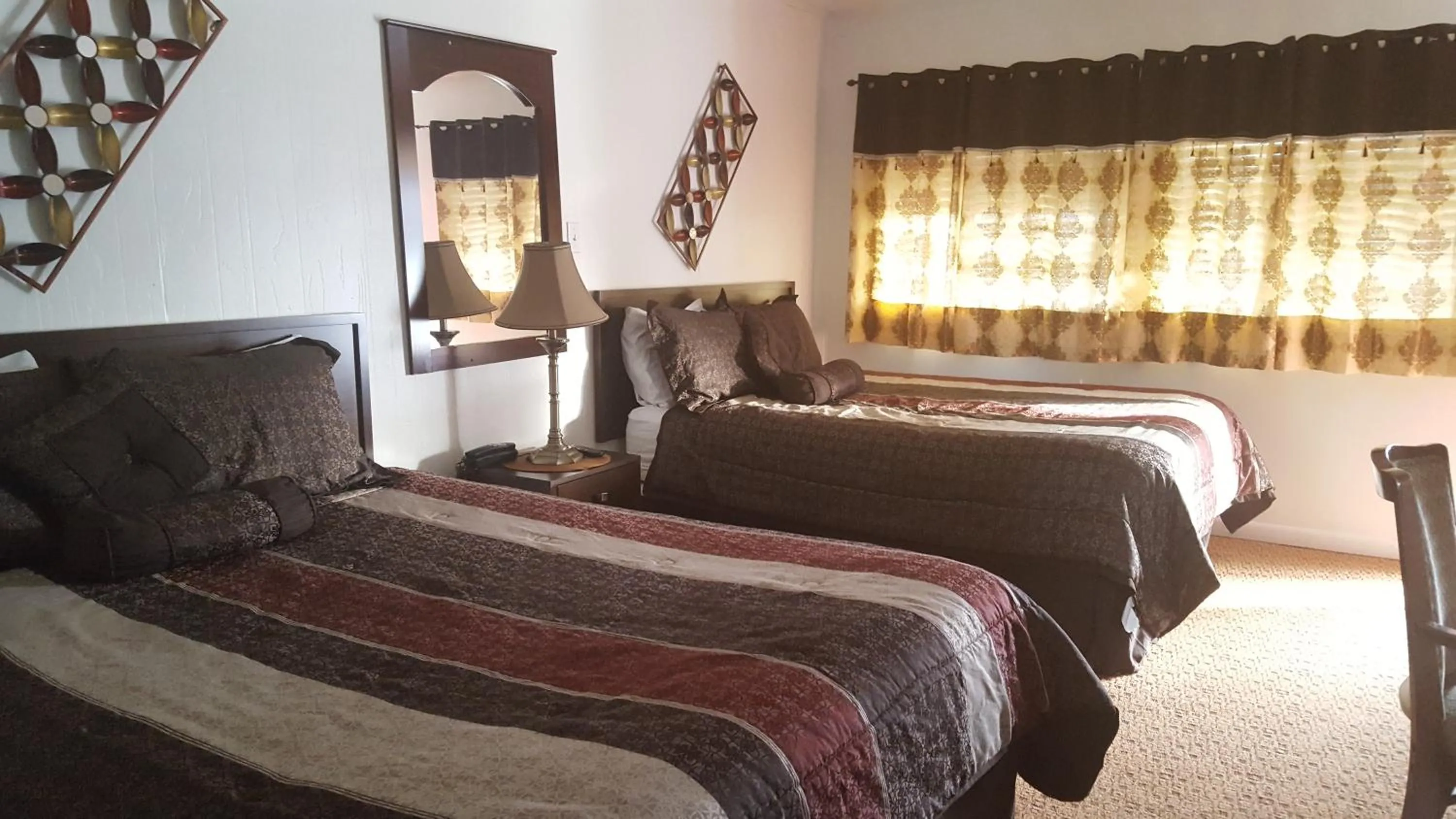 Bed in Sonoma Lodge