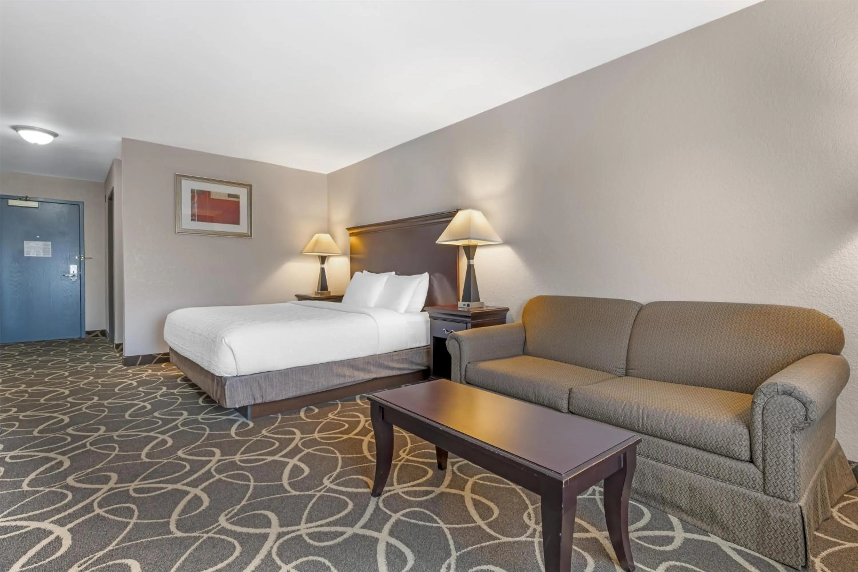 Bedroom, Bed in Best Western Plus Eau Claire Conference Center