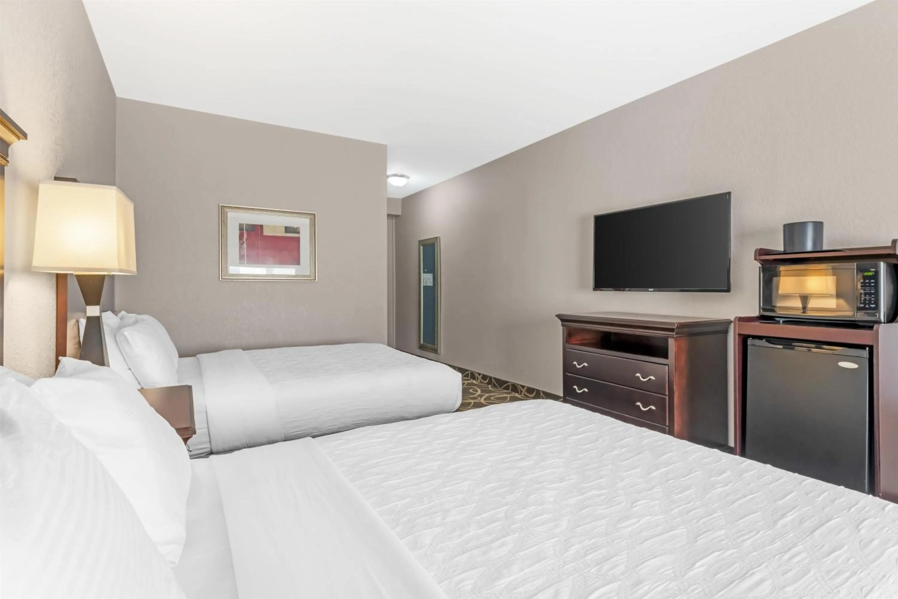 Bedroom, Bed in Best Western Plus Eau Claire Conference Center