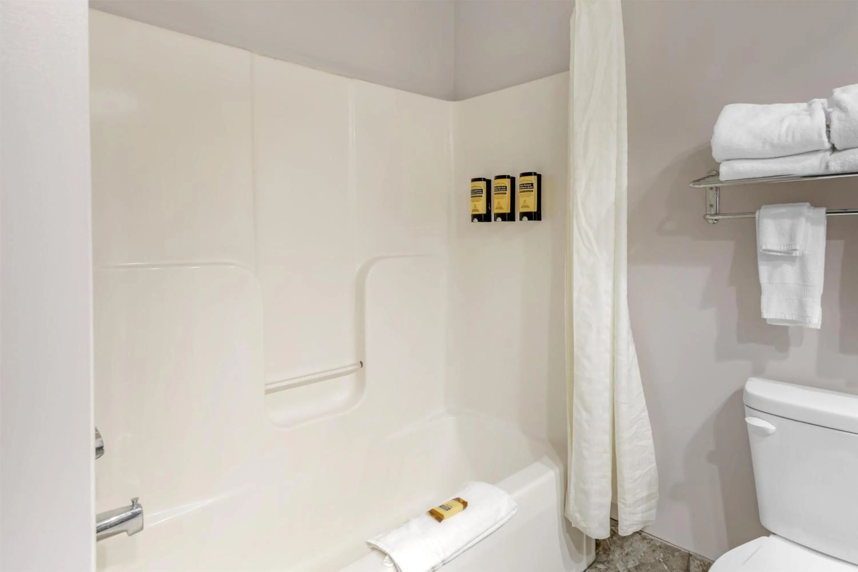 Bathroom in Best Western Plus Eau Claire Conference Center