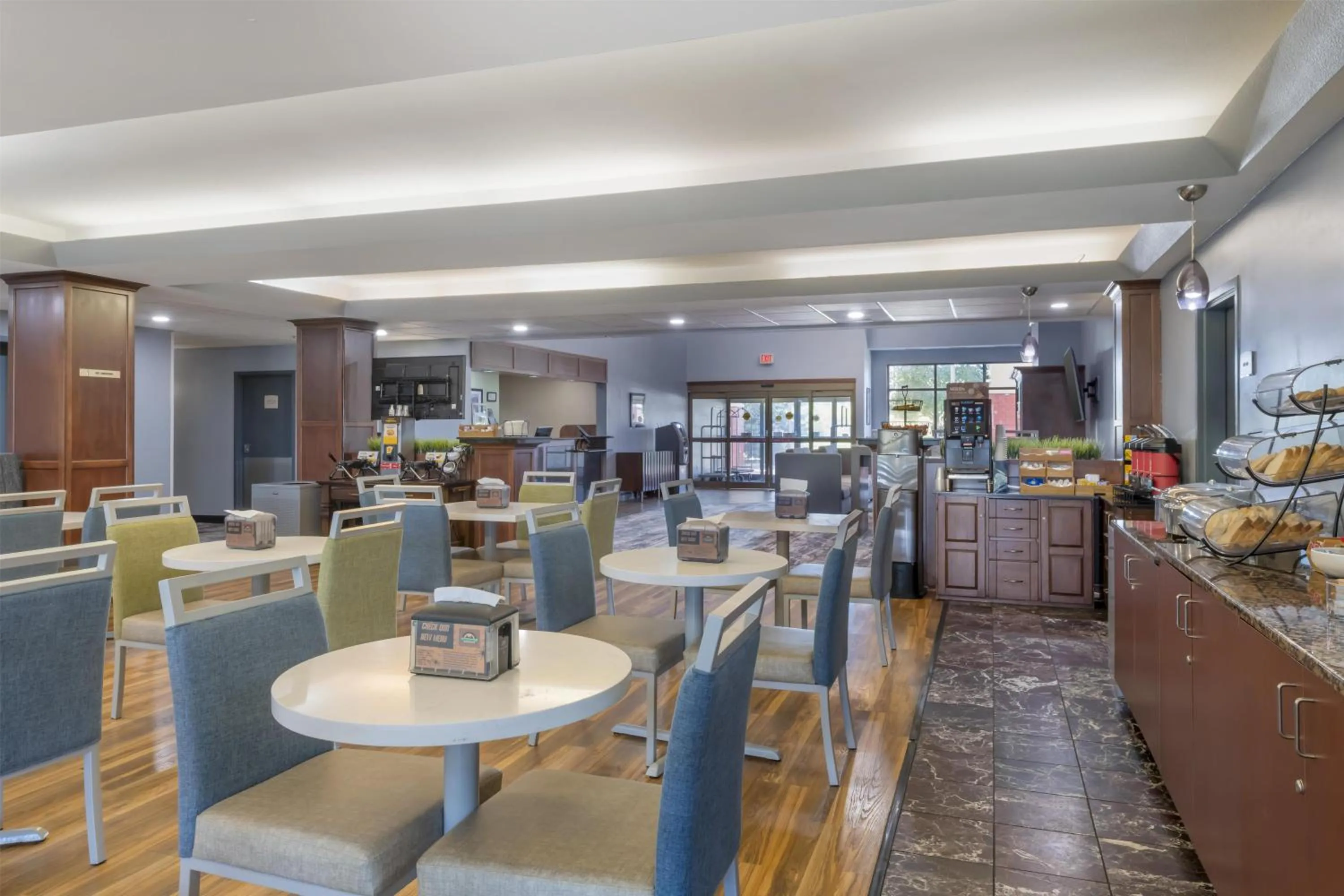 Breakfast in Best Western Plus Eau Claire Conference Center