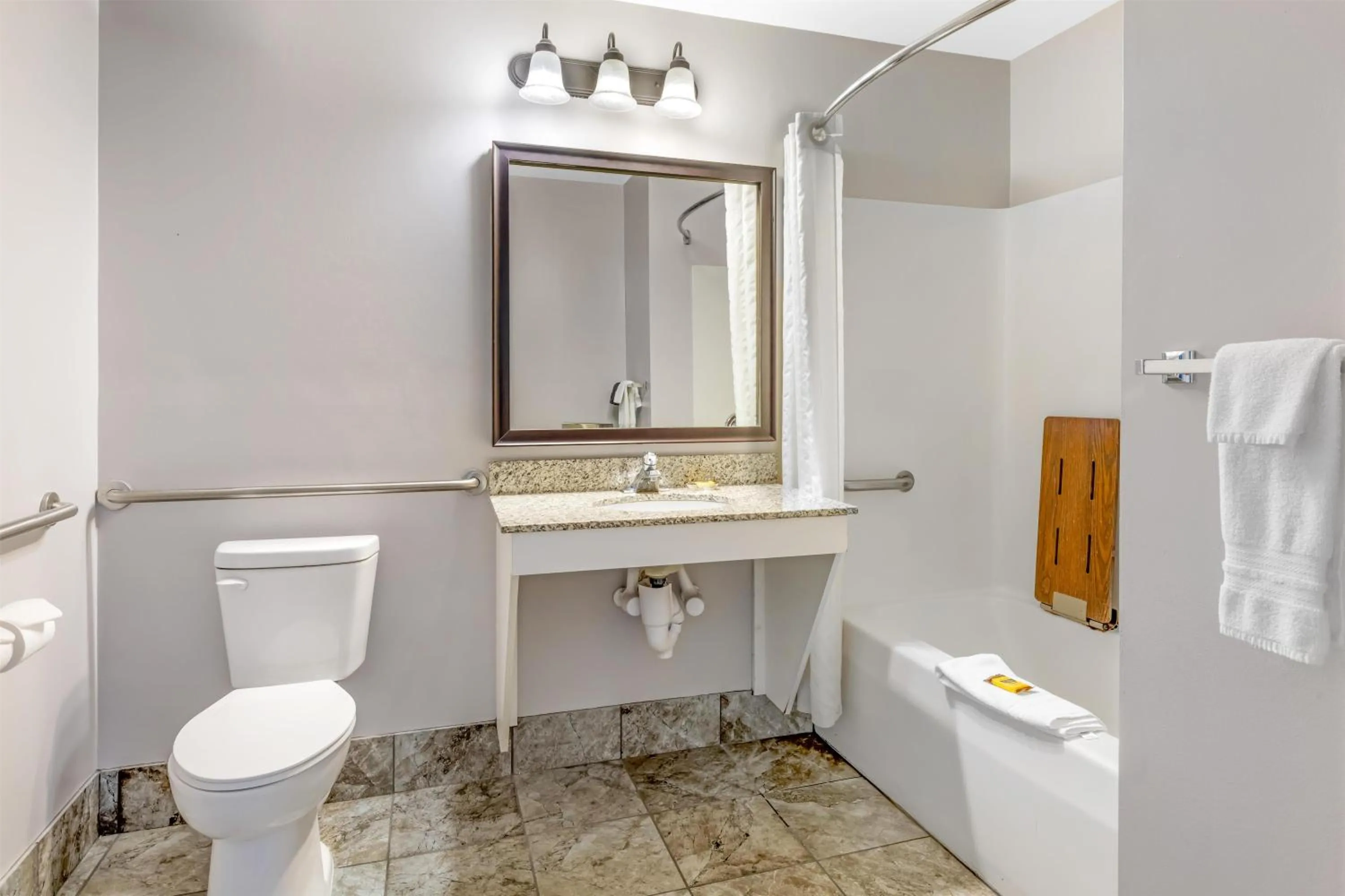 Bathroom in Best Western Plus Eau Claire Conference Center