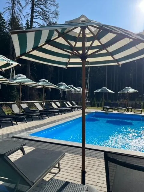 Swimming pool in Iglika Hotel & Villas Borovets