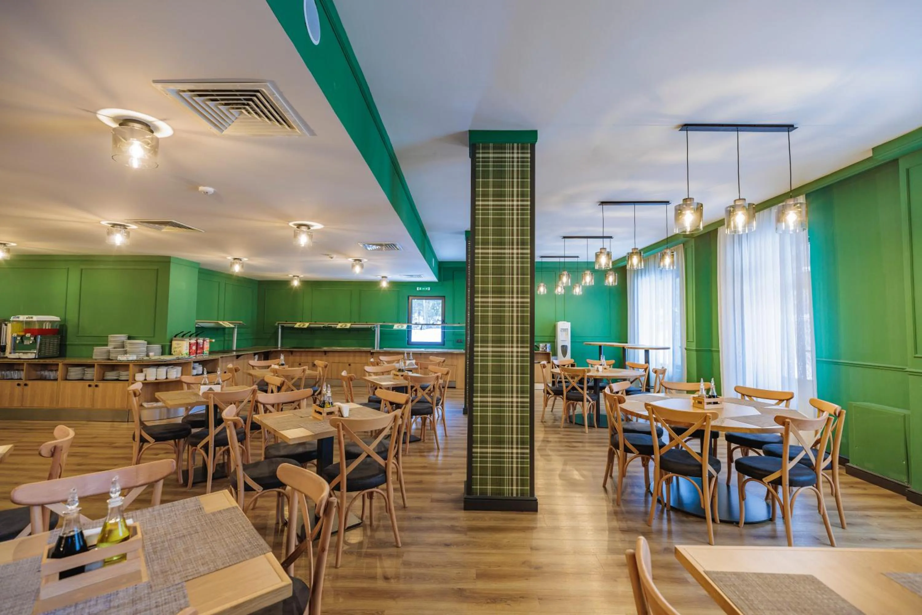 Restaurant/places to eat in Iglika Hotel & Villas Borovets