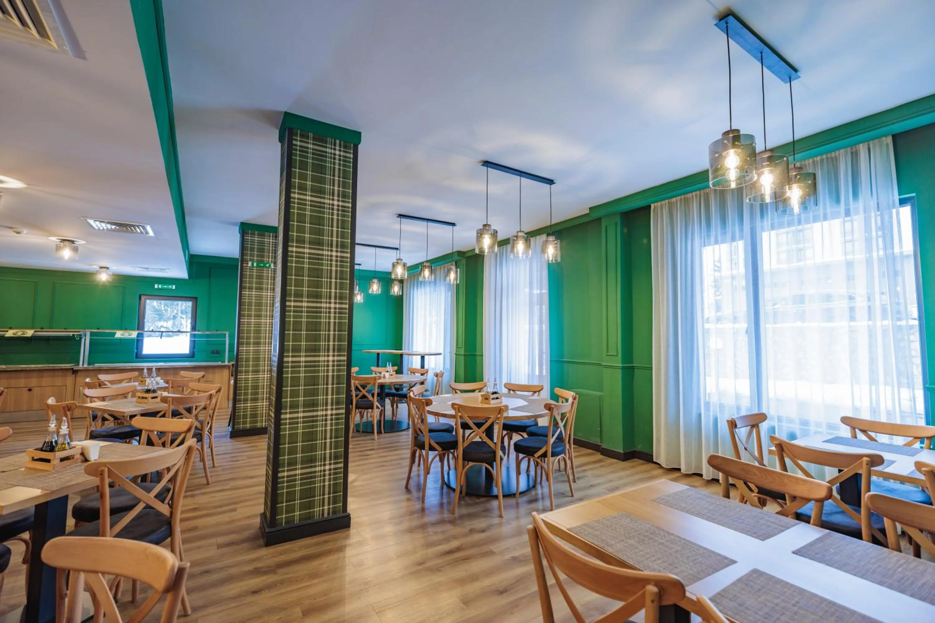 Restaurant/places to eat in Iglika Hotel & Villas Borovets