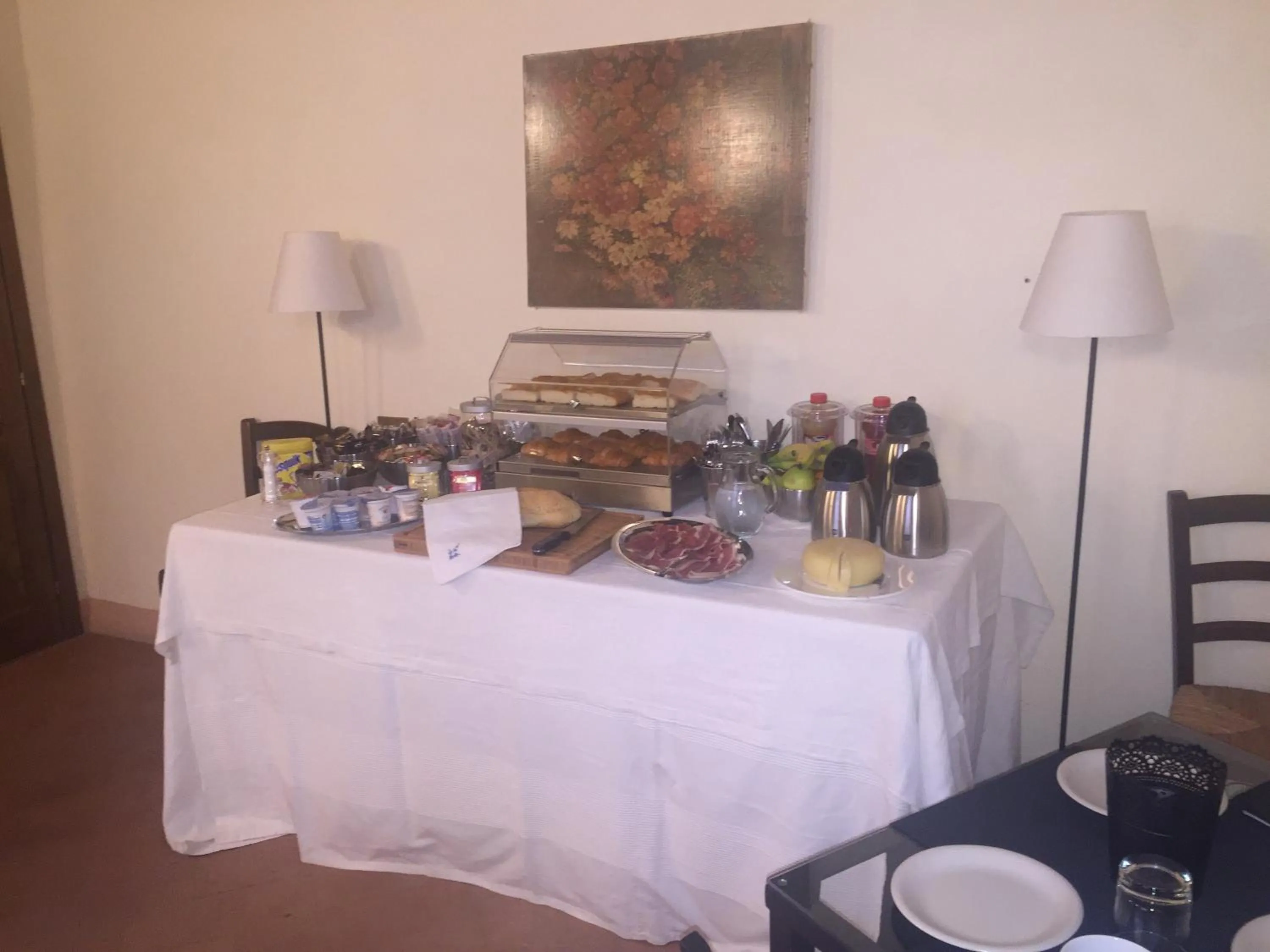 Buffet breakfast in Locanda Petrella