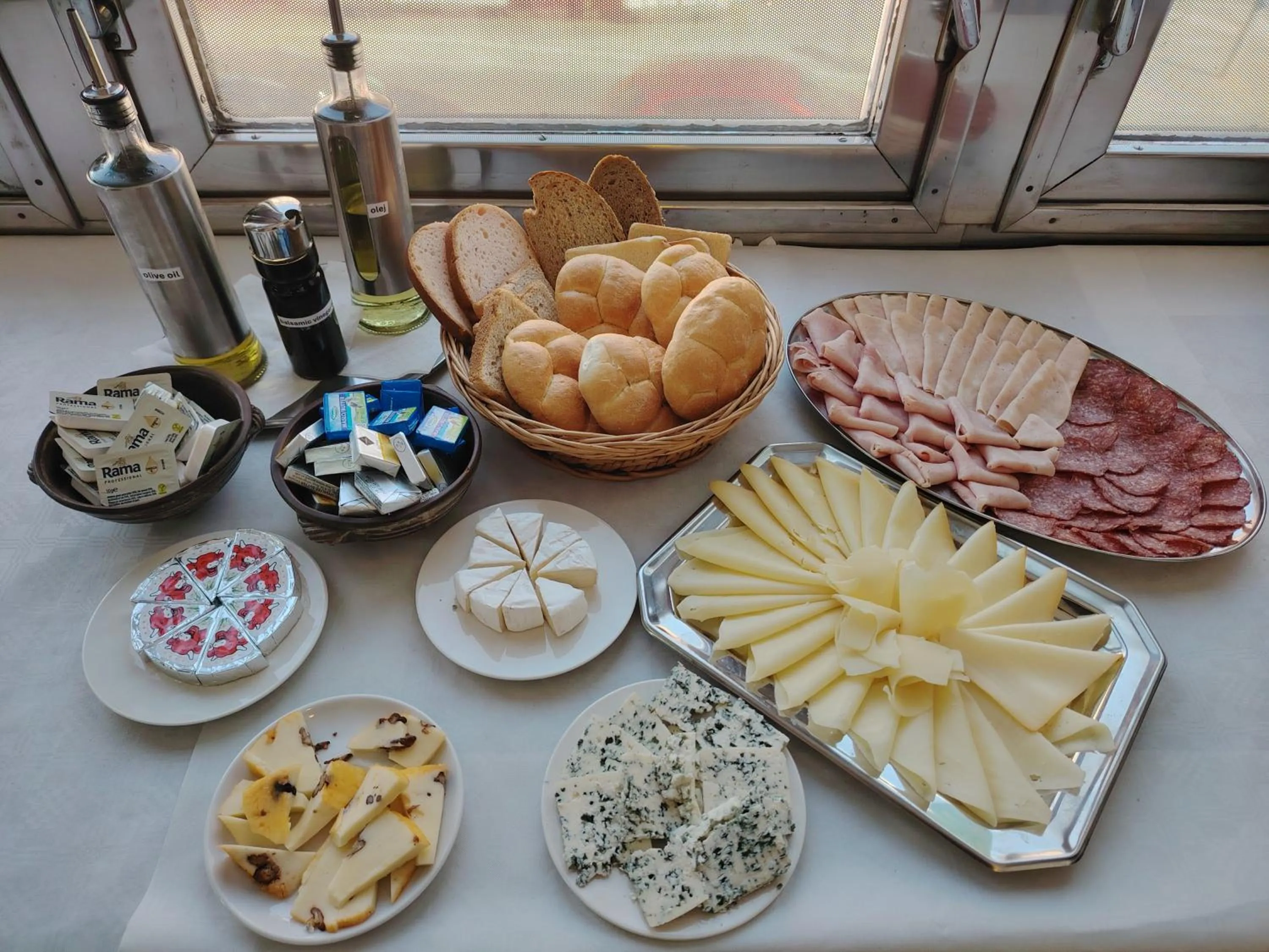 Breakfast in Hotel Legie