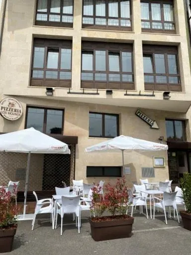 Restaurant/places to eat in Hotel Los Molinos