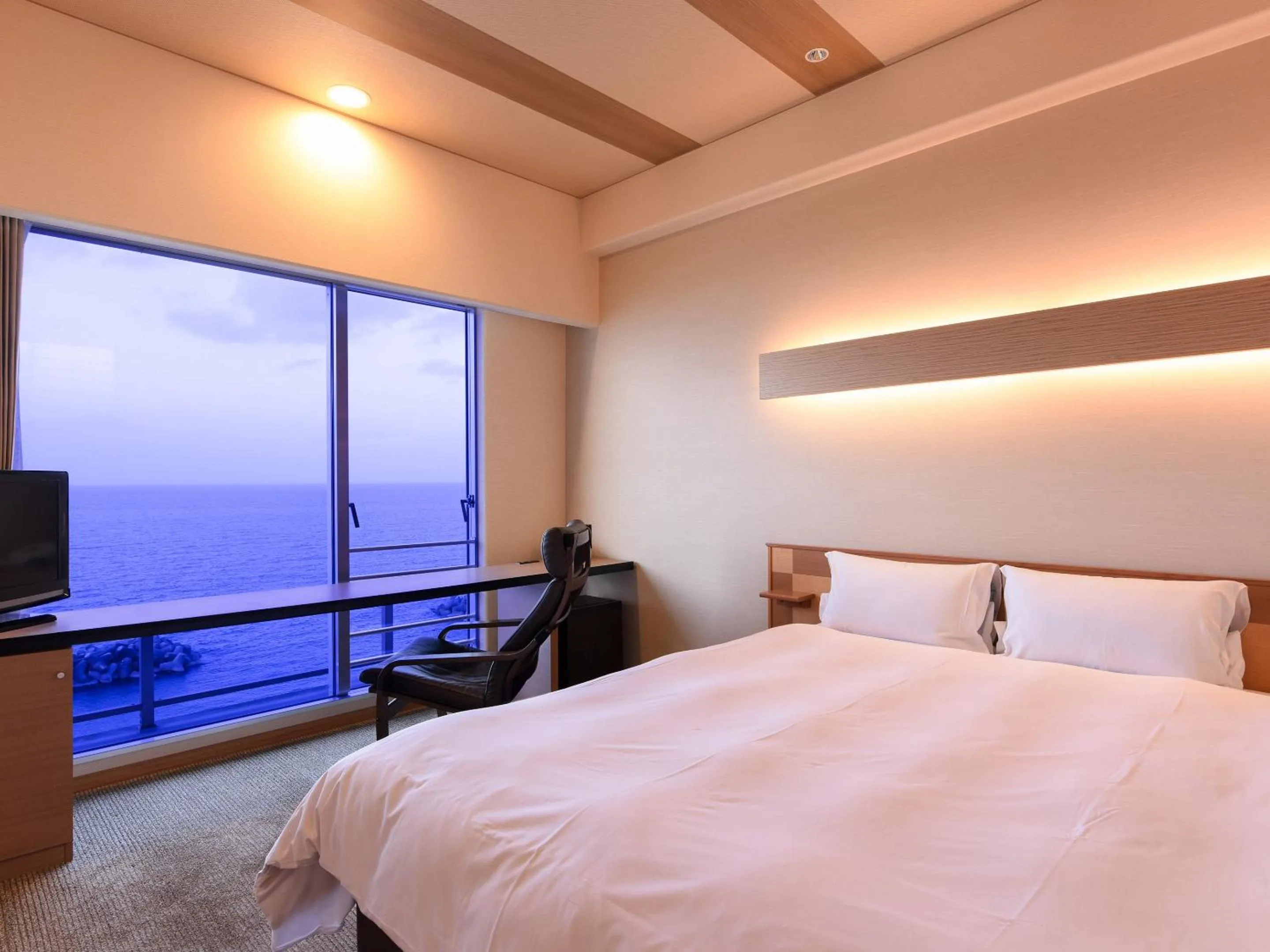 Photo of the whole room in Kaike Seaside Hotel