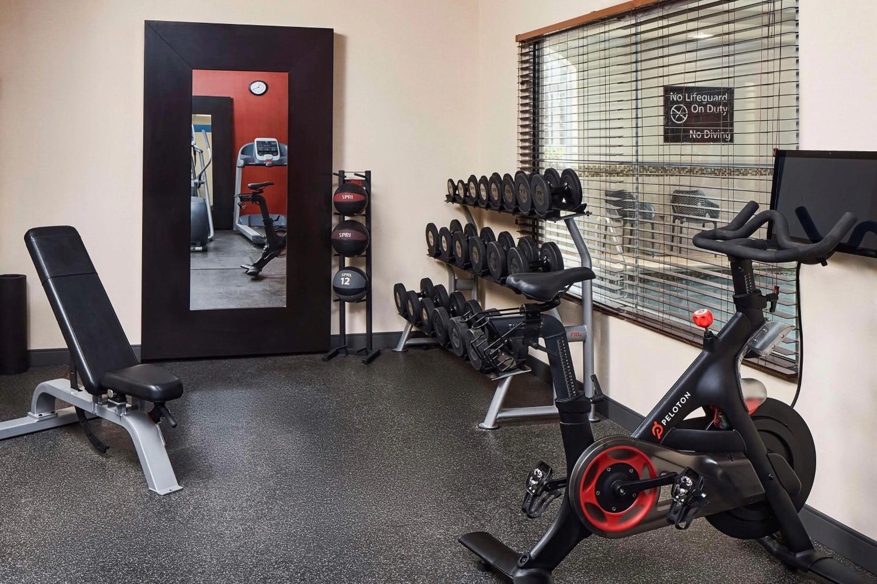 Fitness centre/facilities in Hampton Inn & Suites Hershey Near the Park