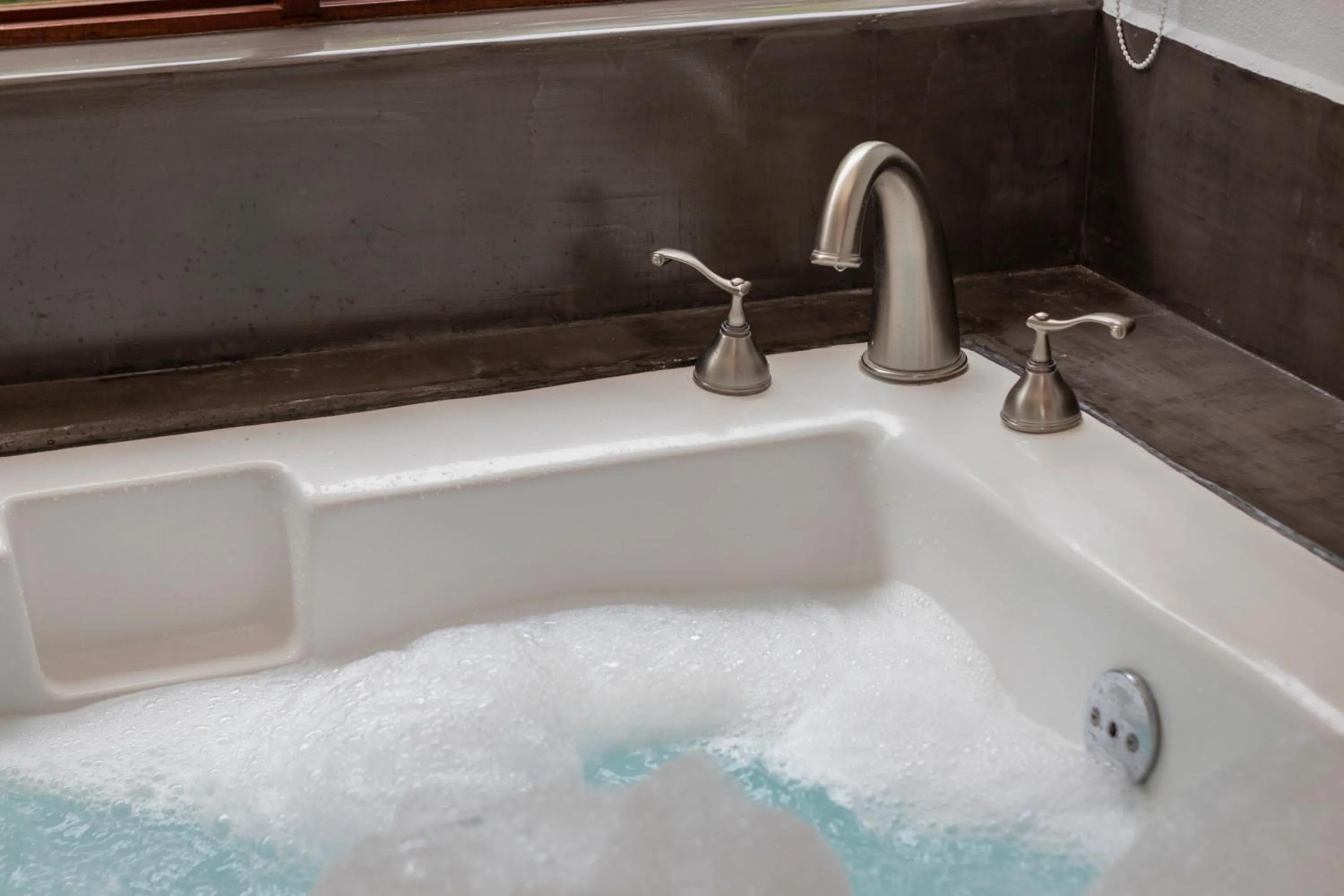 Bath in Villa Blanca Cloud Forest Hotel & Retreat