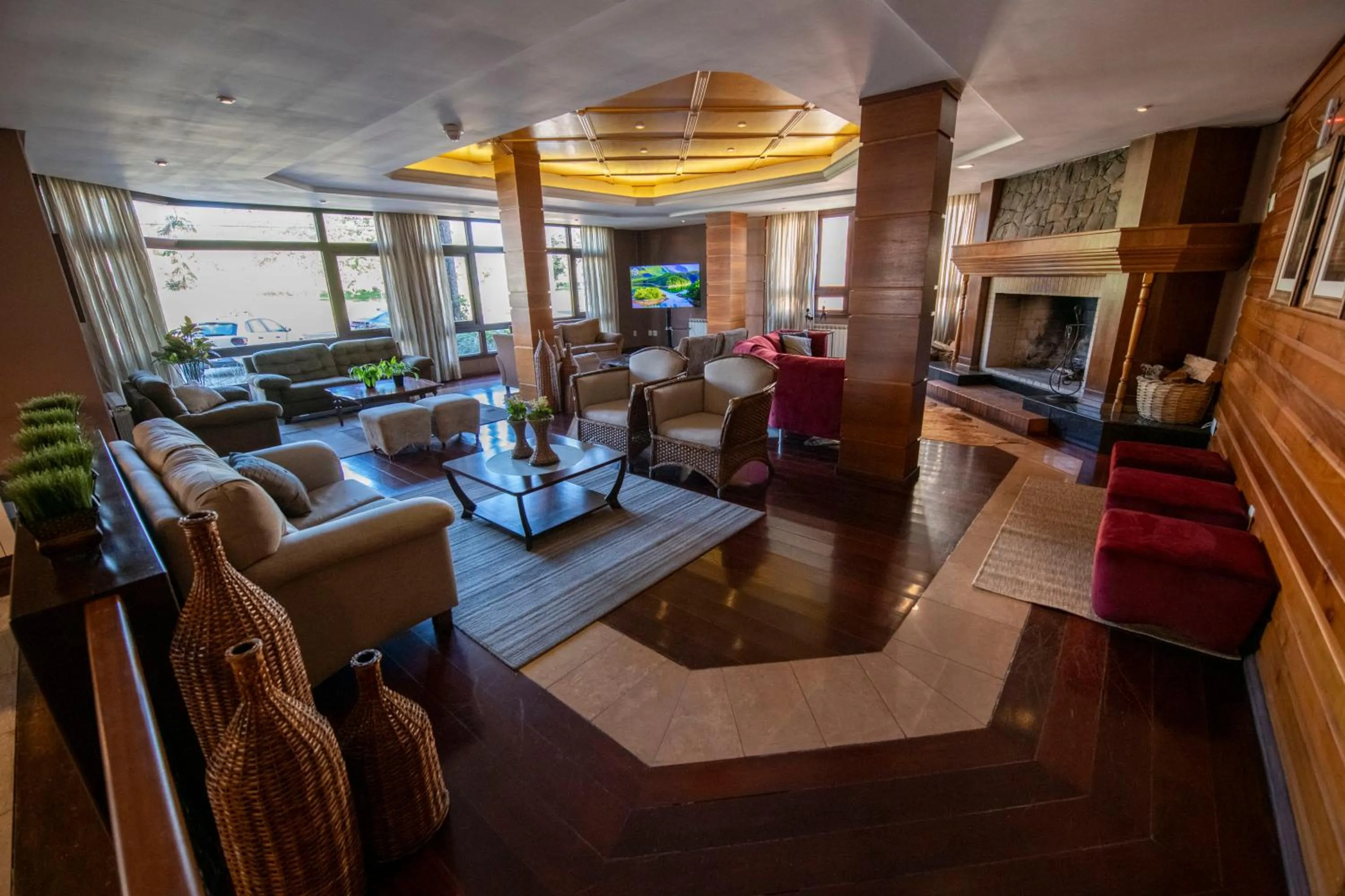 Lobby or reception in Hotel Serra Nevada