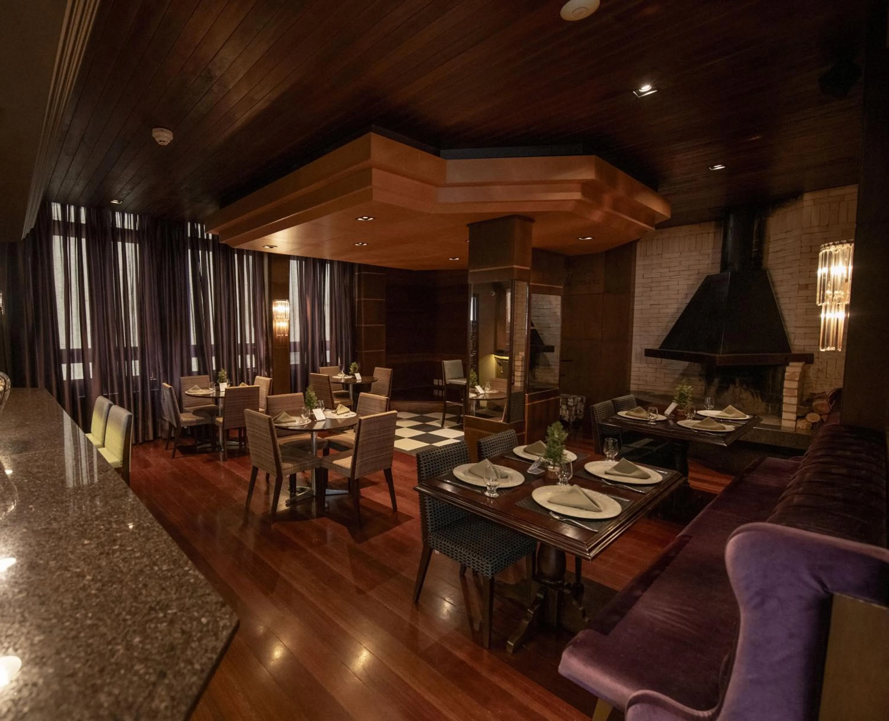 Restaurant/places to eat in Hotel Serra Nevada