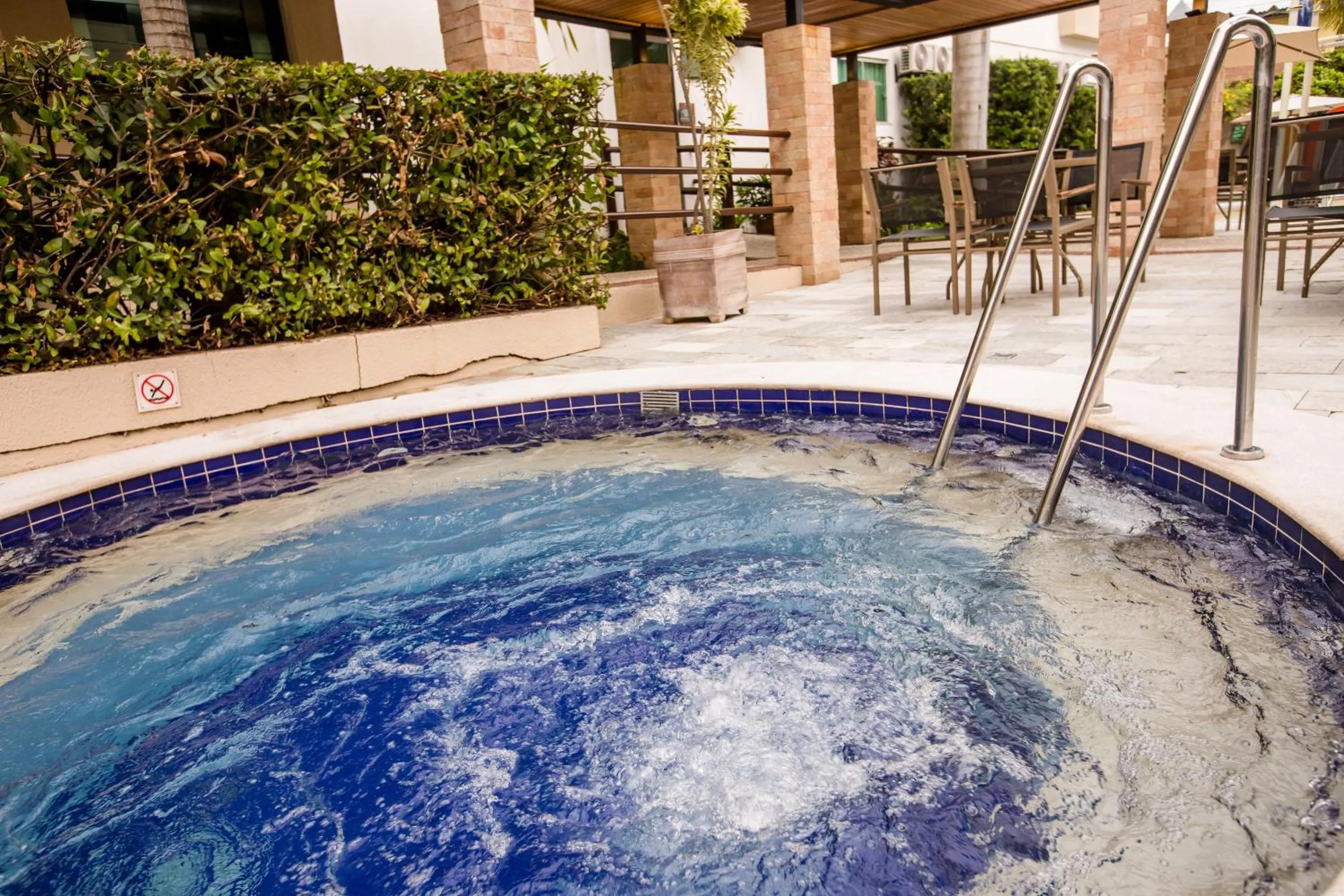 Swimming pool in Hotel Morada do Sol