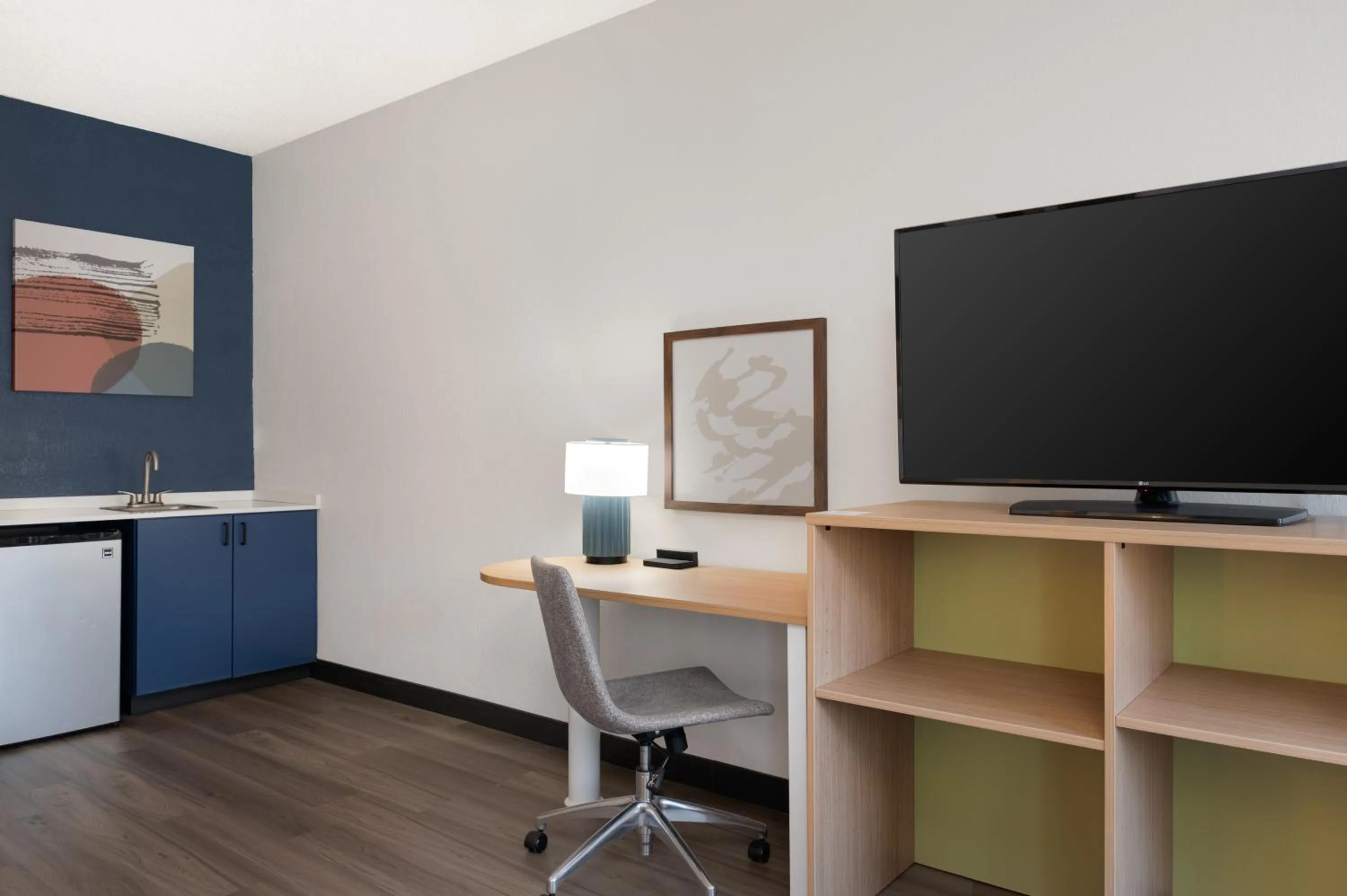 TV and multimedia in Spark By Hilton Wilmington