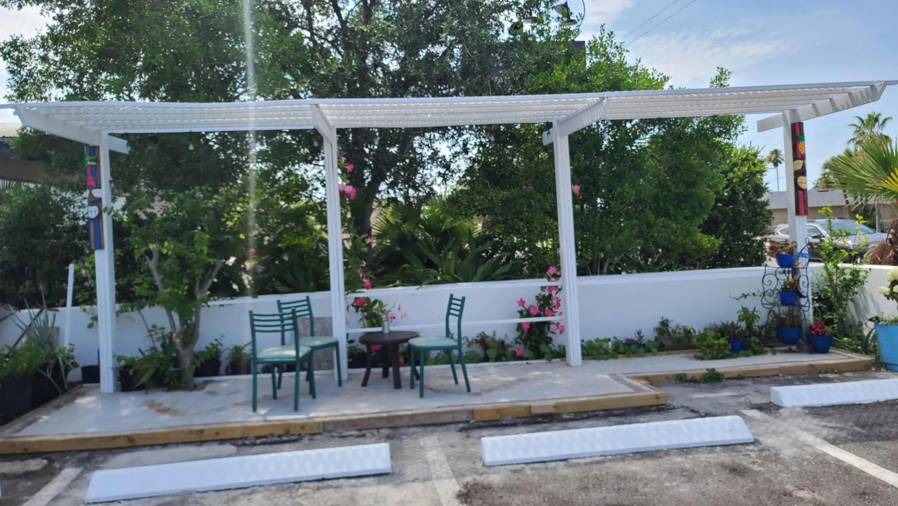 Patio in Historic Inn - Saint Augustine