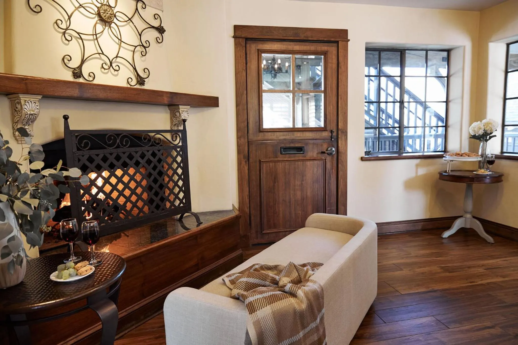 Lobby or reception in Coachman's Inn, A Four Sisters Inn