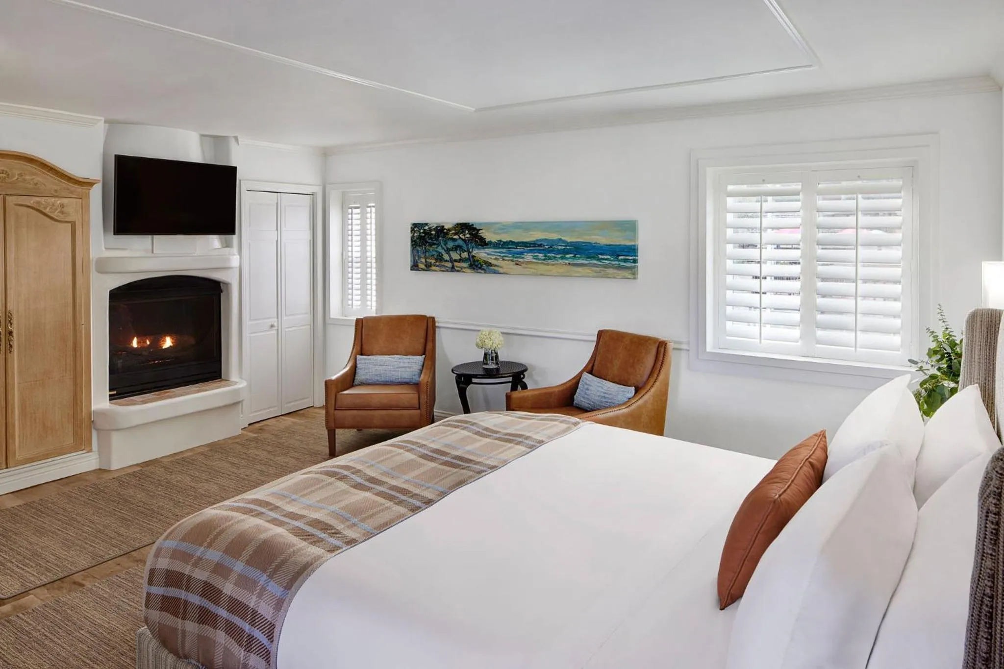 Bed in Coachman's Inn, A Four Sisters Inn