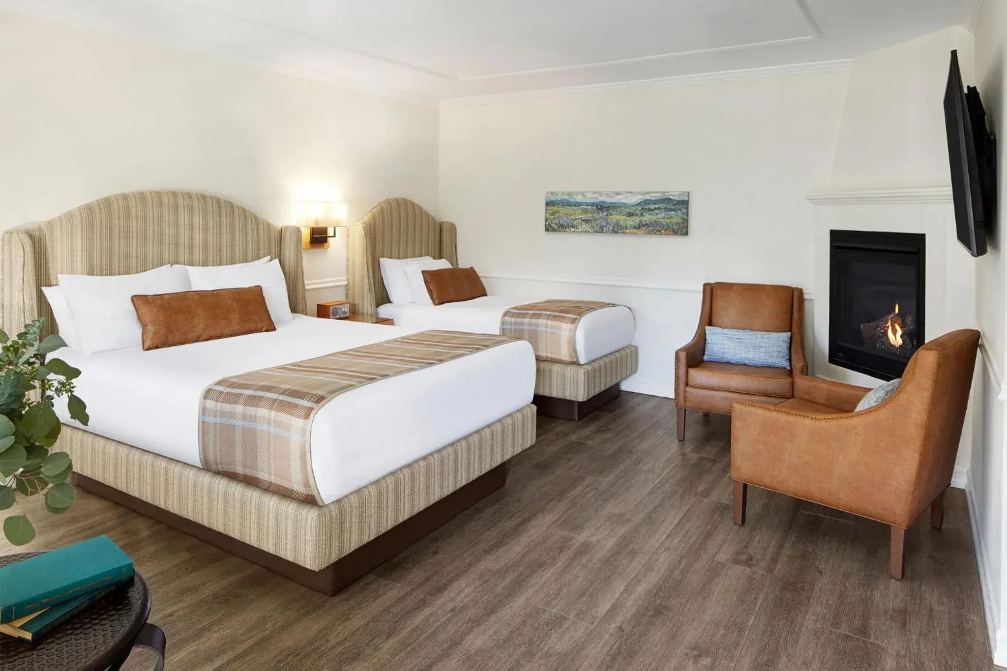 Deluxe Queen + Twin in Coachman's Inn, A Four Sisters Inn Deluxe Queen + Twin in Coachman's Inn, A Four Sisters Inn