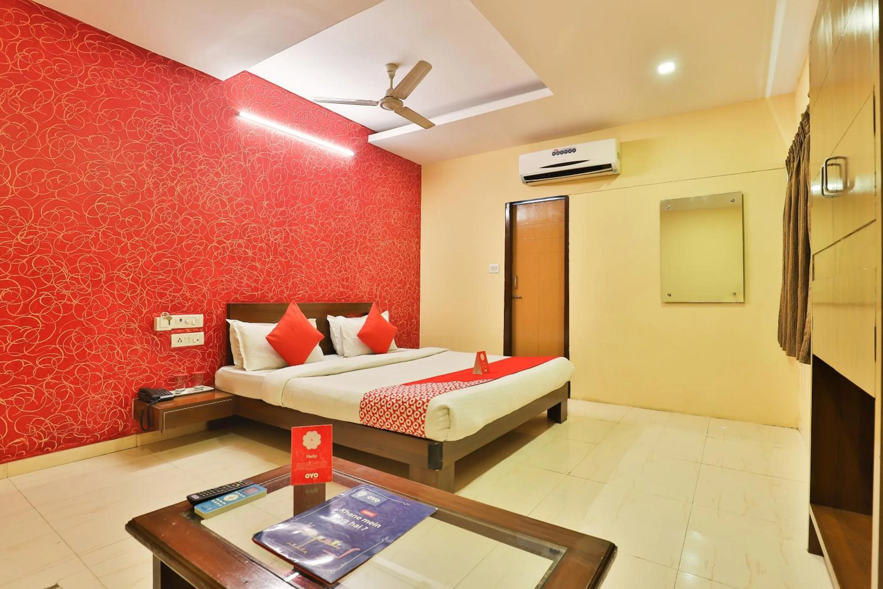 Bedroom, Bed in Hotel O Sunrise