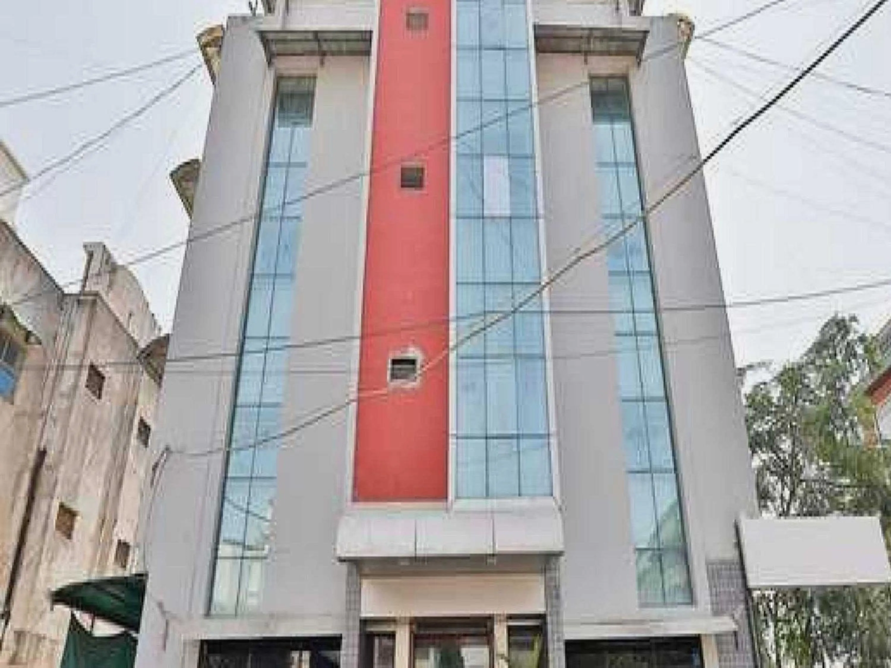 Facade/entrance in Hotel O Sunrise
