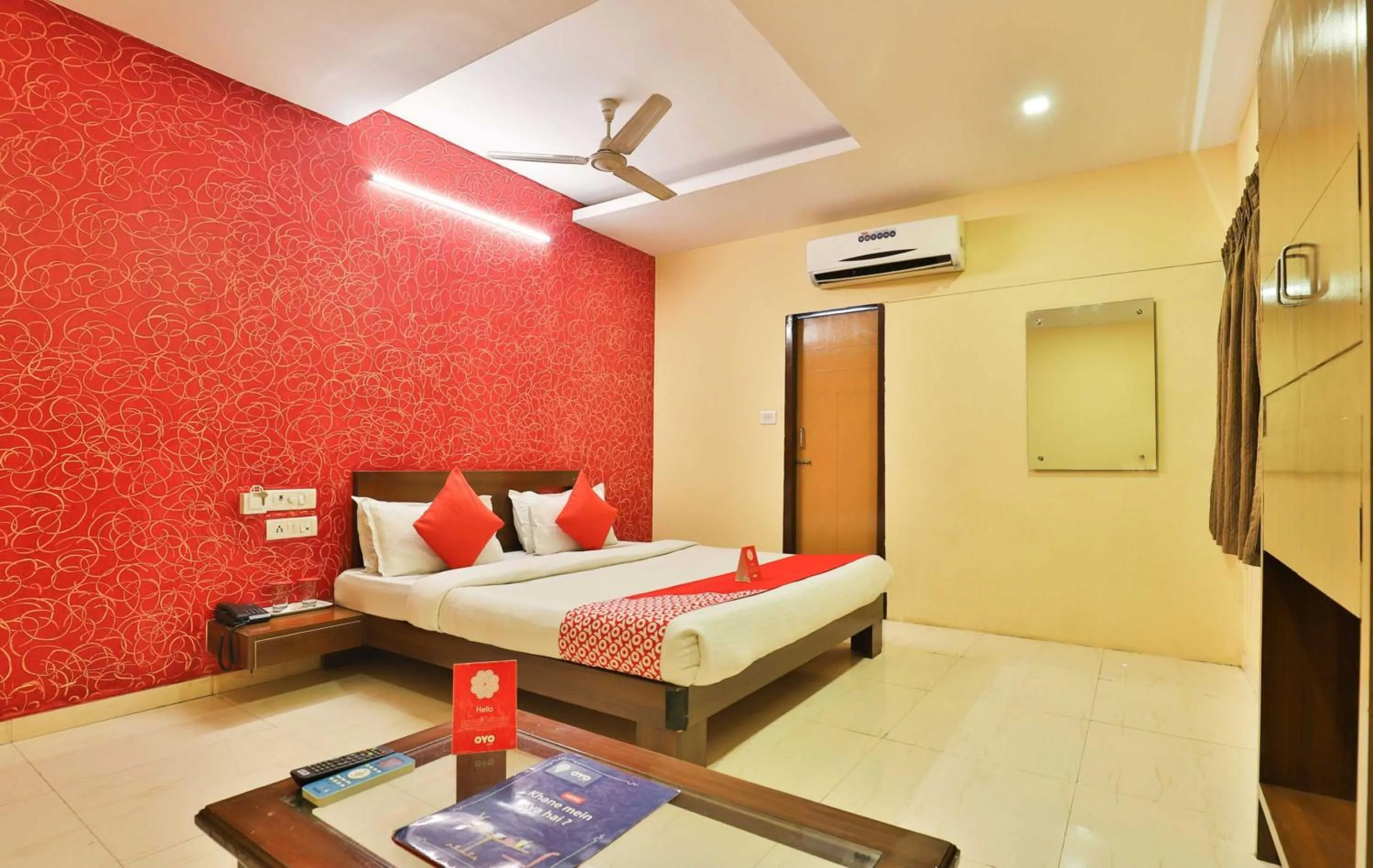 Bedroom, Bed in Hotel O Sunrise