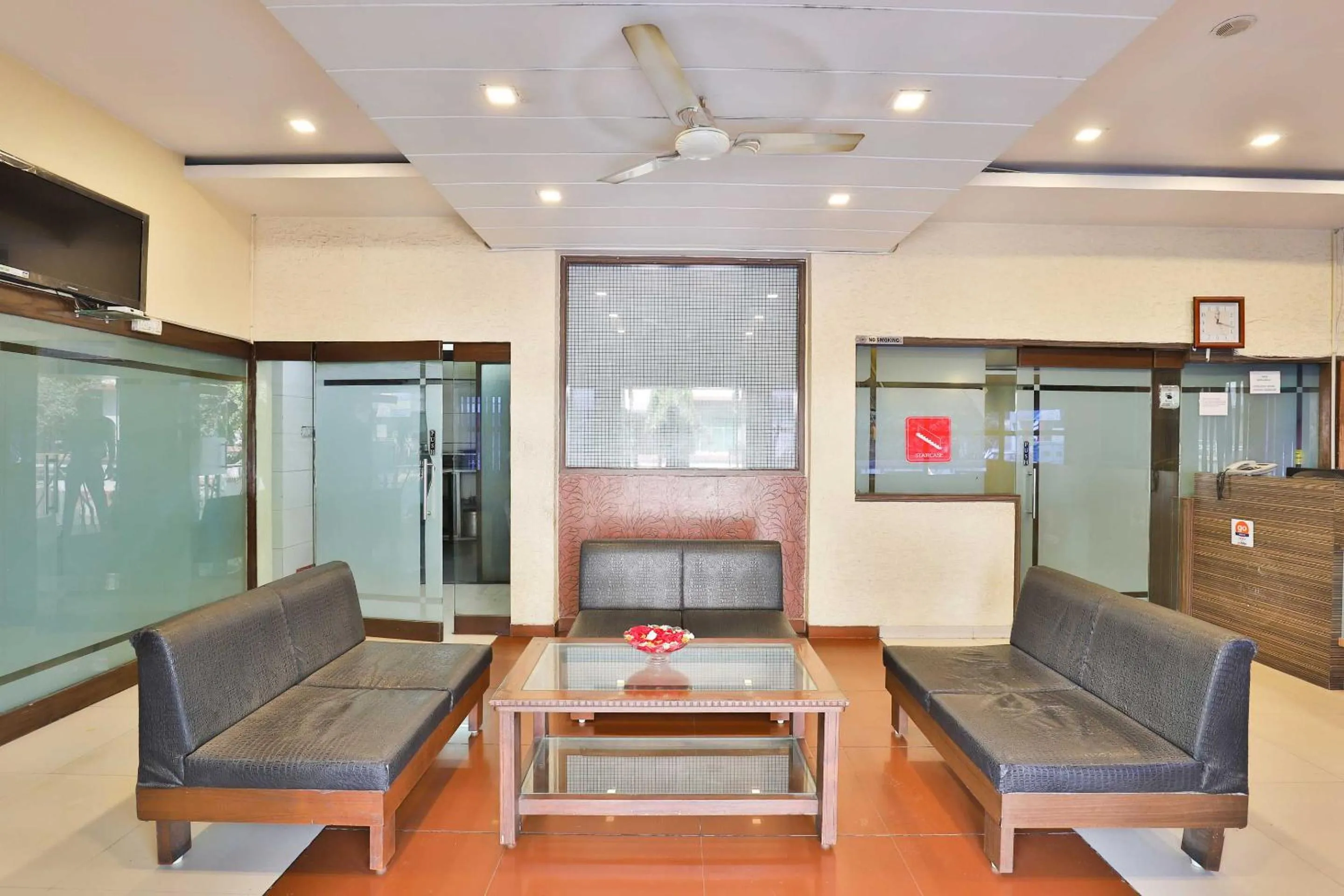 Lobby or reception in Hotel O Sunrise