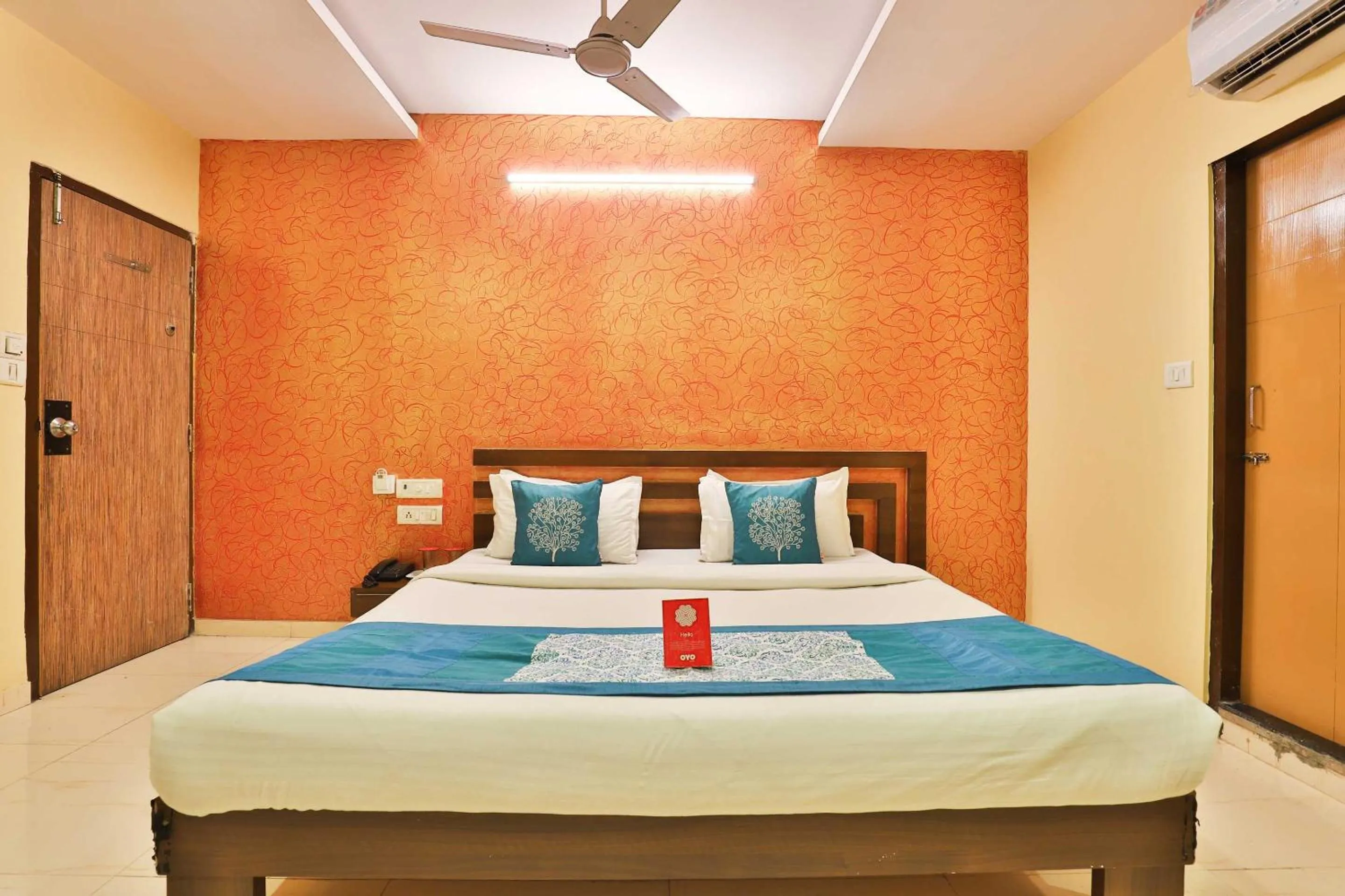 Bedroom, Bed in Hotel O Sunrise