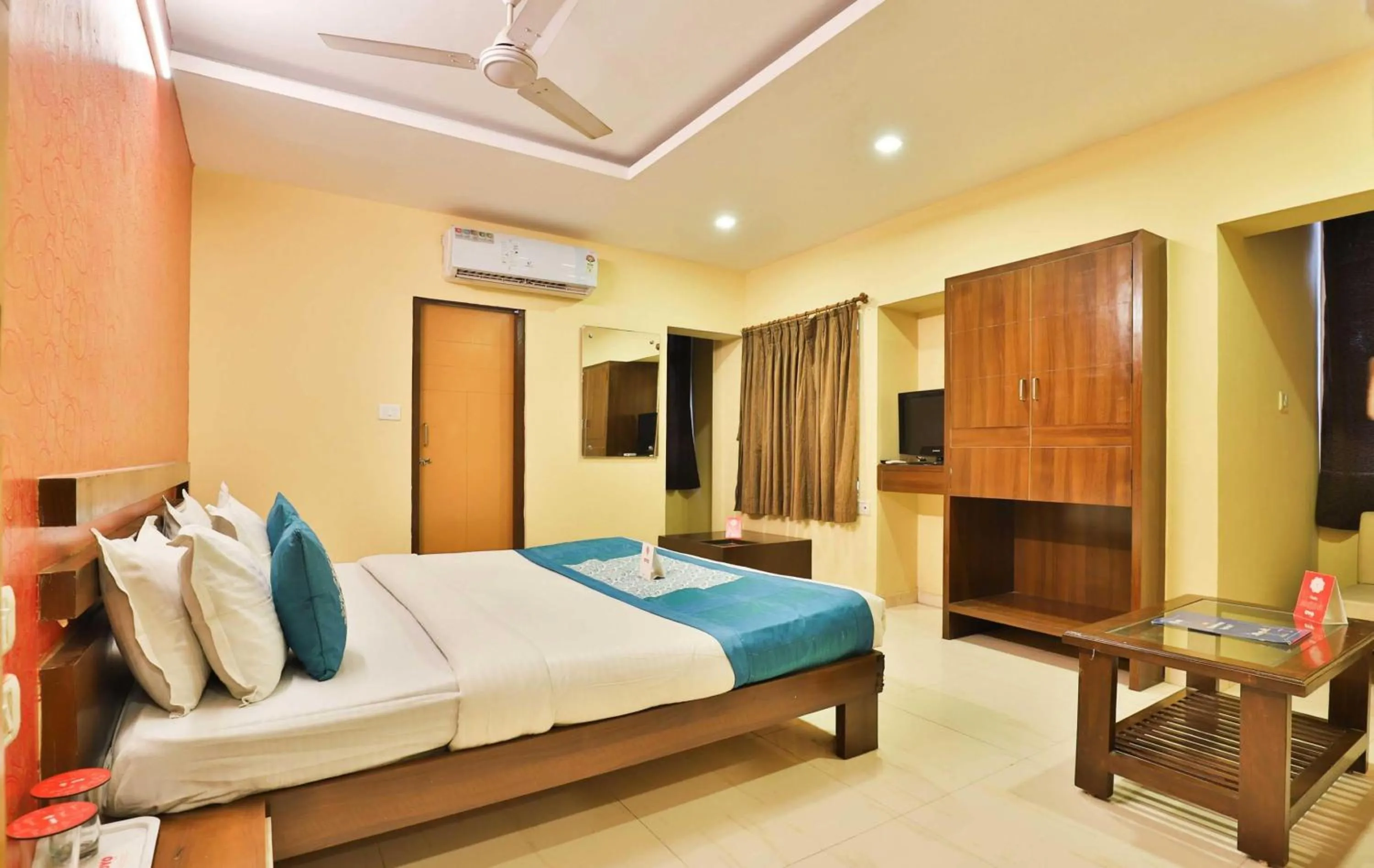 Bedroom, Bed in Hotel O Sunrise