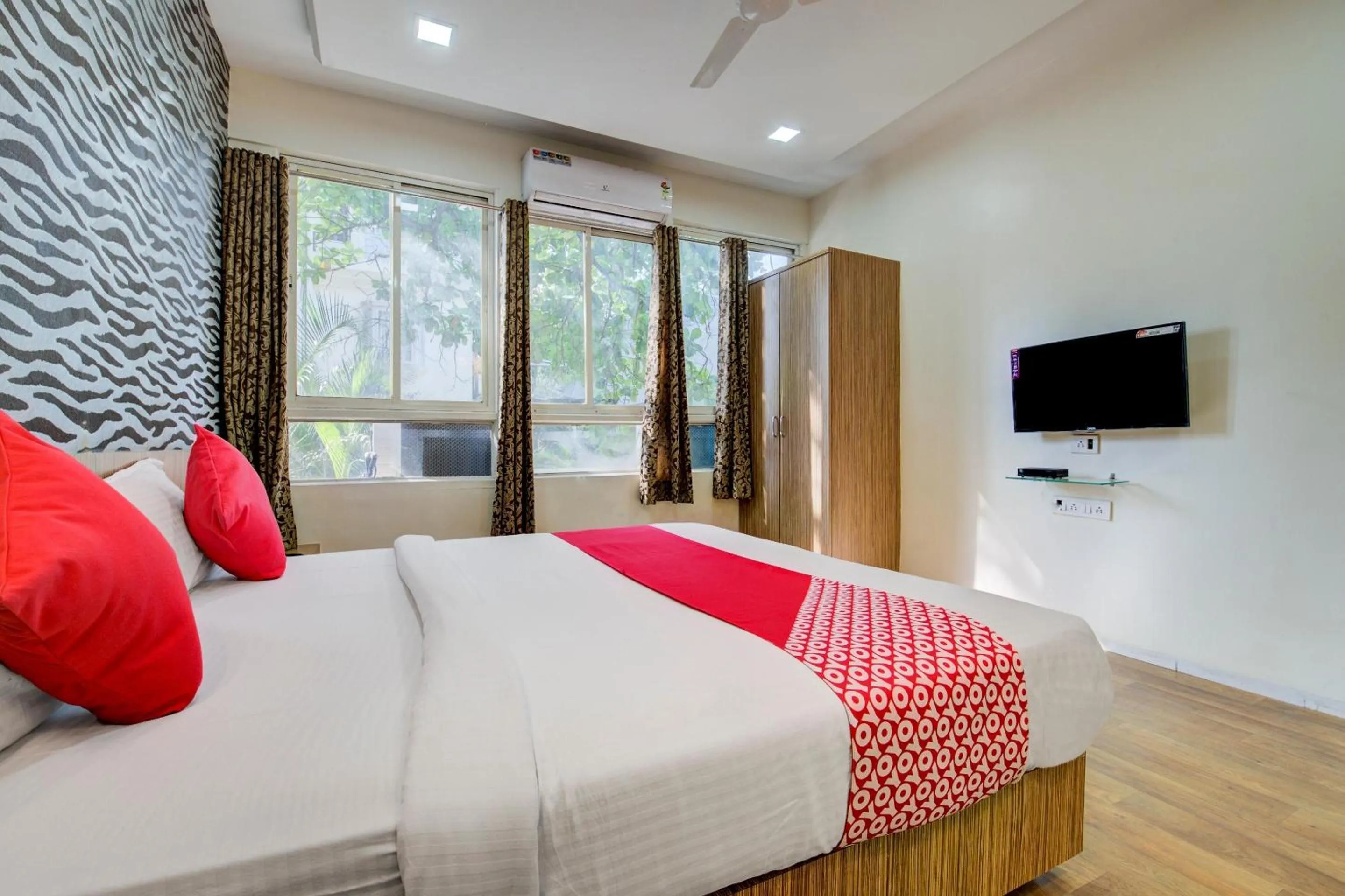 Bedroom, Bed in Collection O Sunshine Near Inox