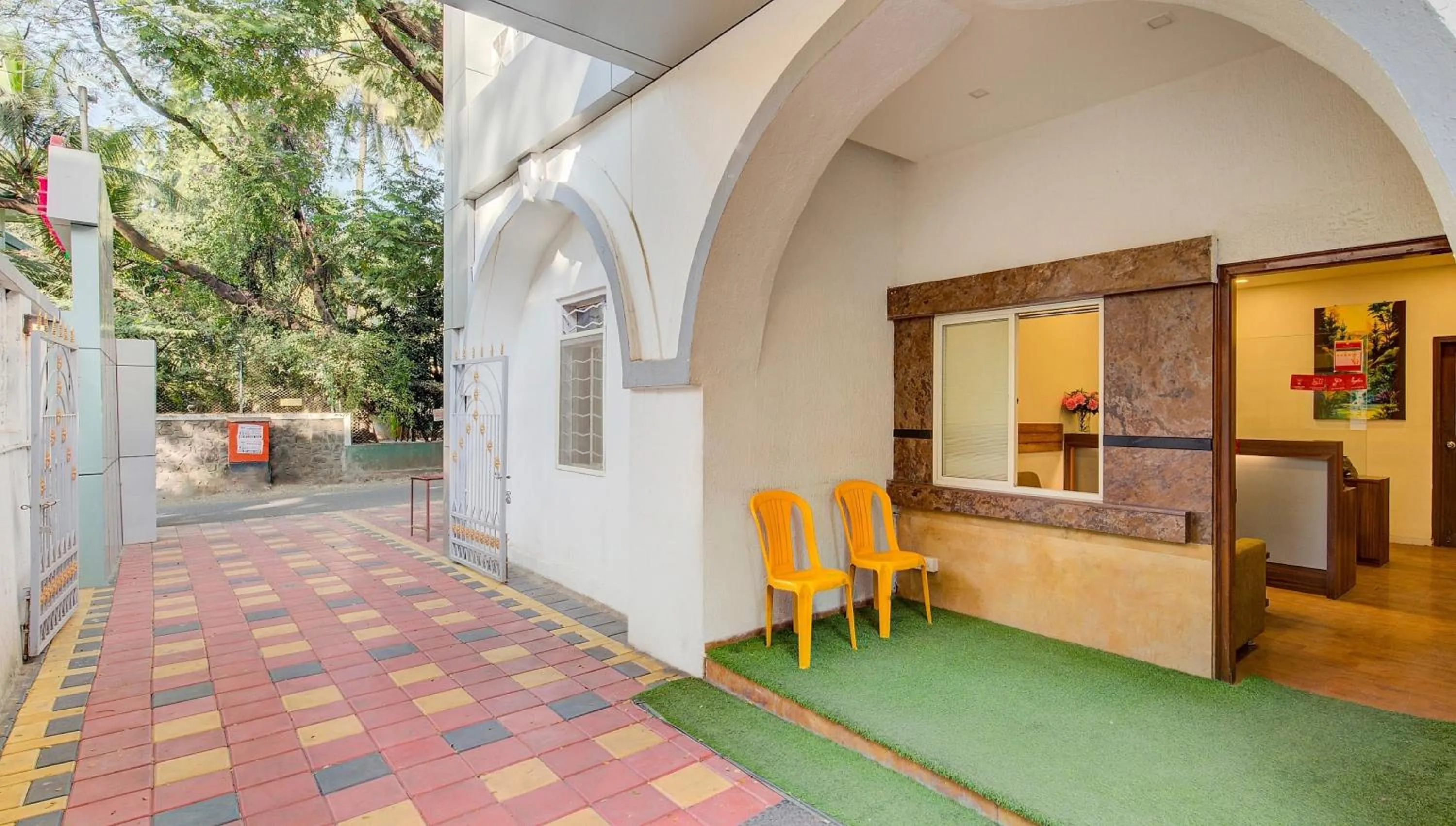 Facade/entrance in Collection O Sunshine Near Inox