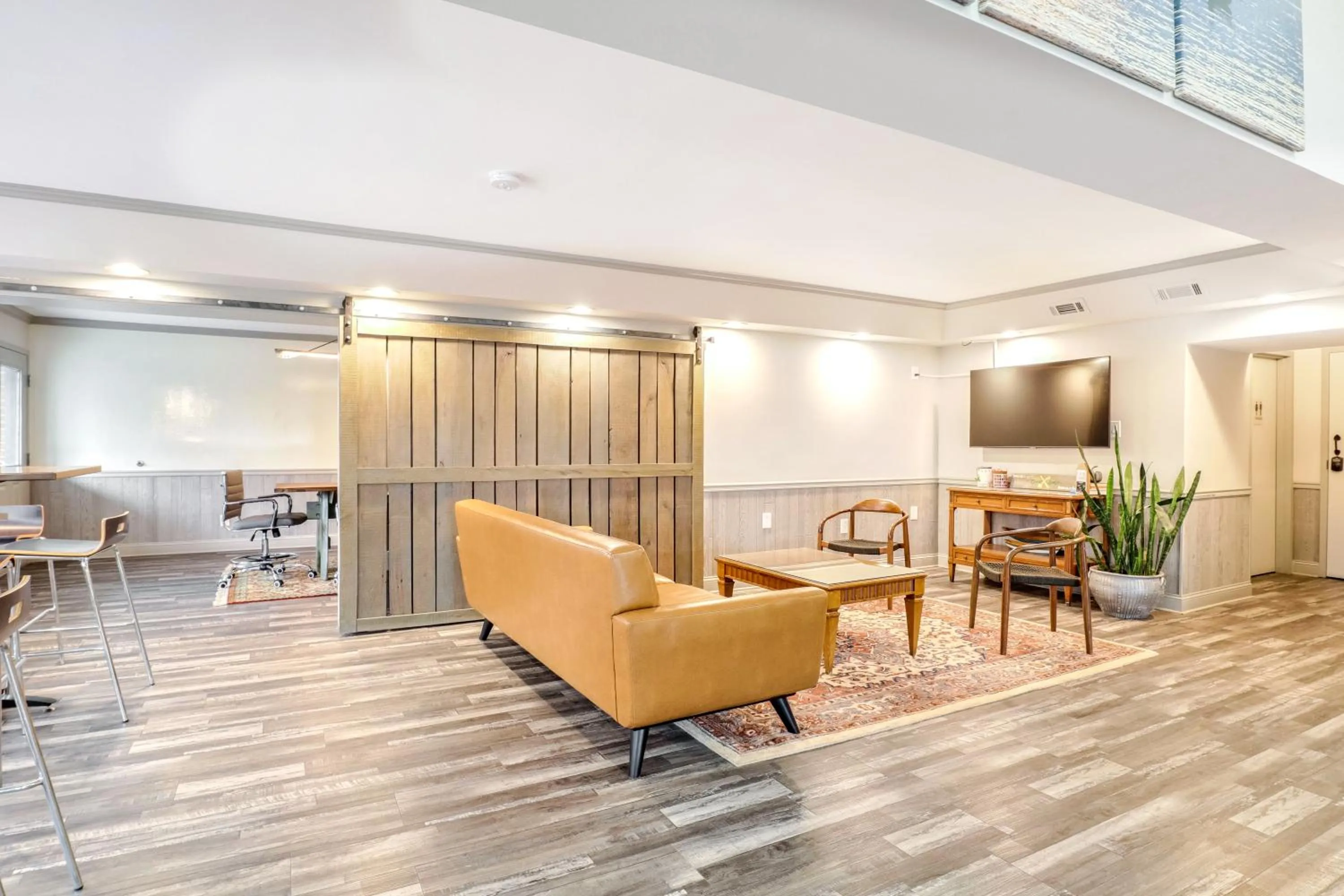 Lobby or reception in The Guest Lodge Gainesville