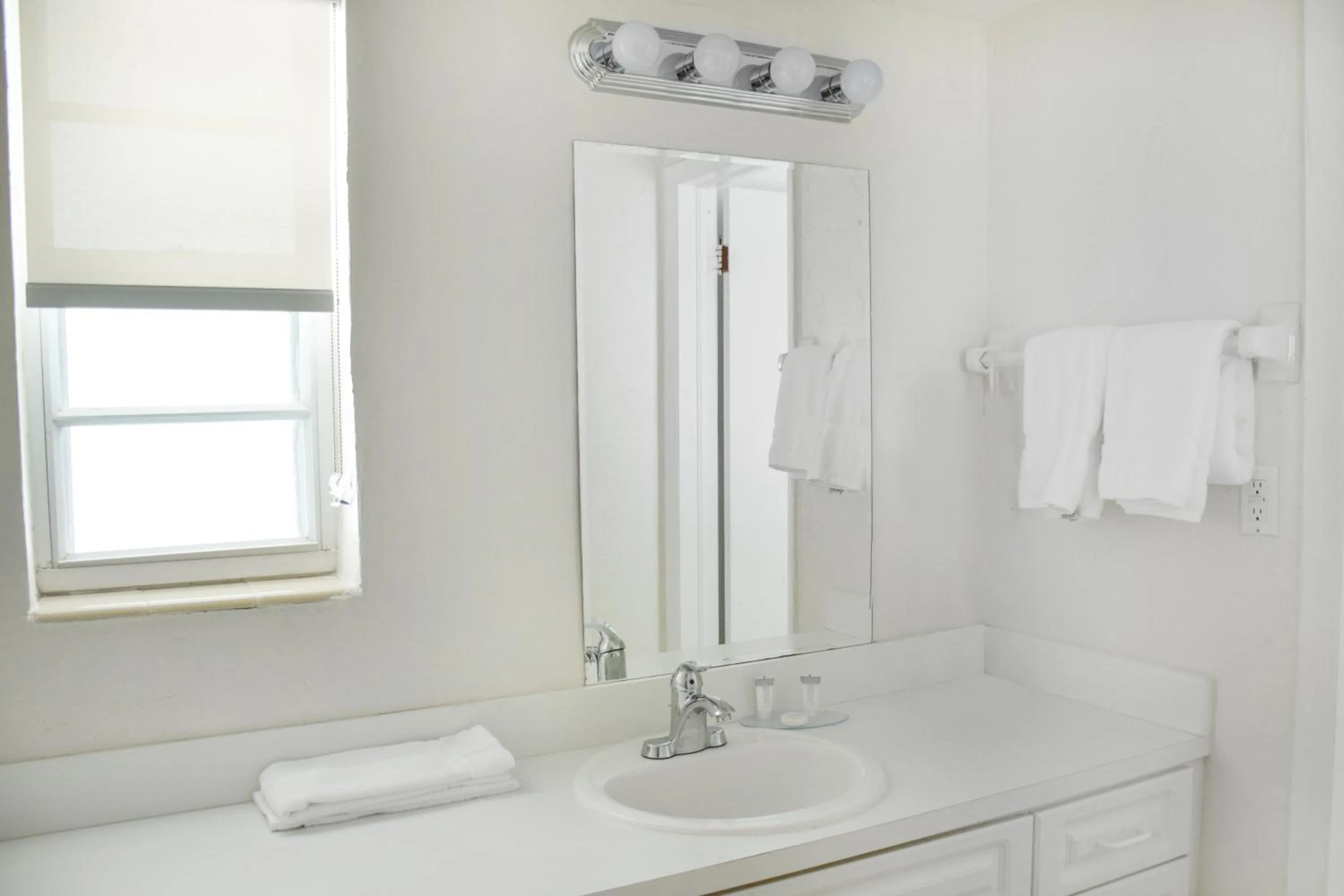 Bathroom in Coral Reef at Key Biscayne