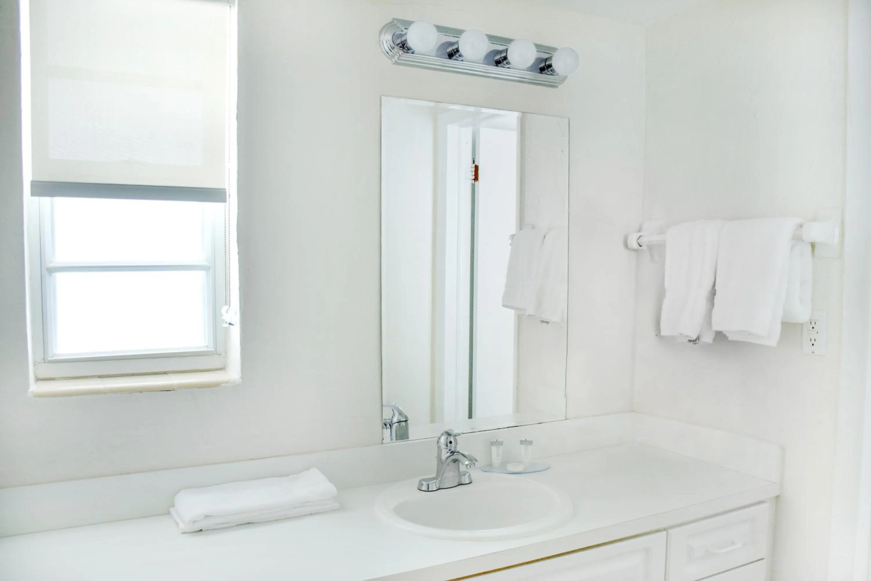 Shower in Coral Reef at Key Biscayne