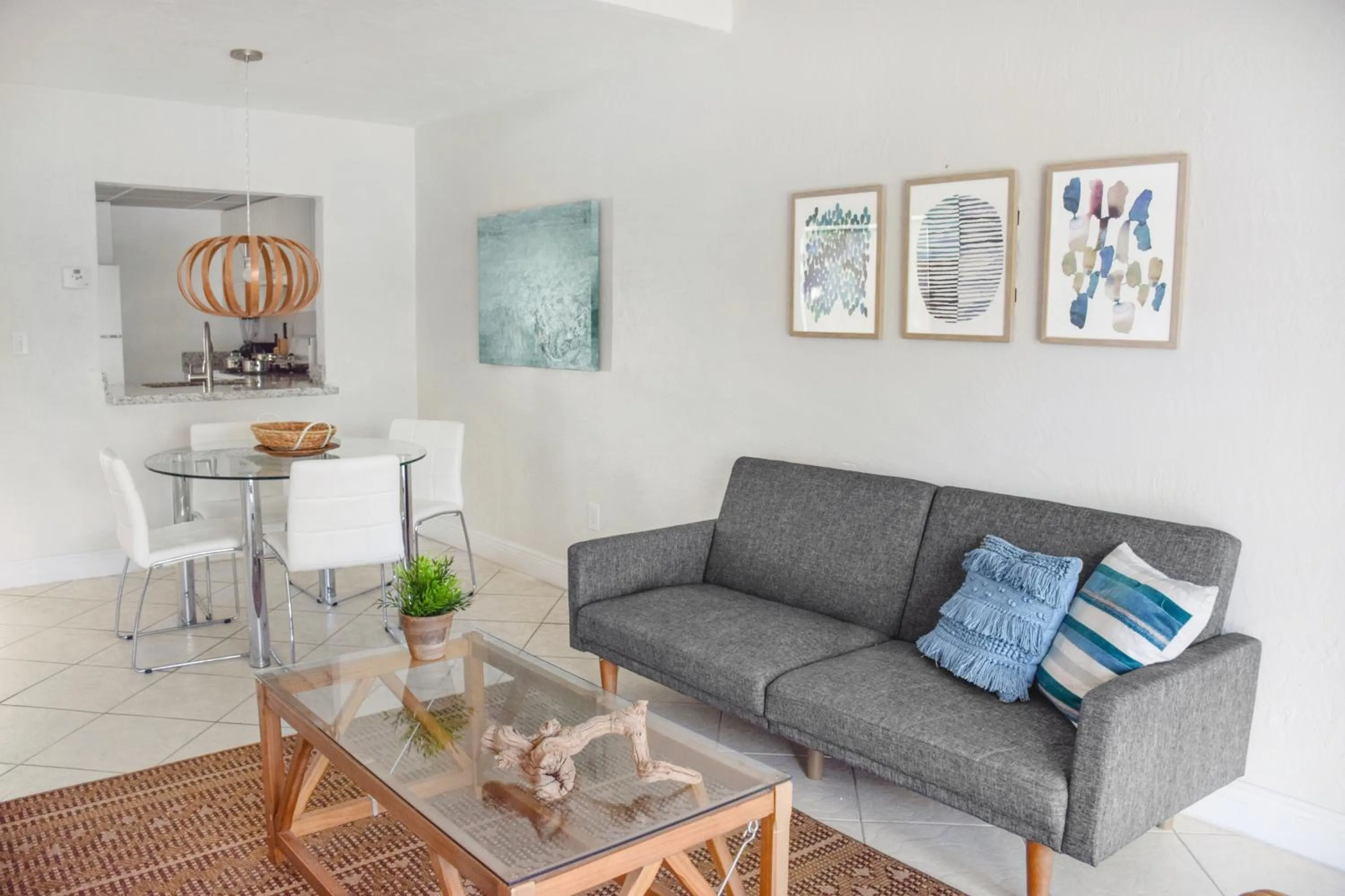 Living room in Coral Reef at Key Biscayne