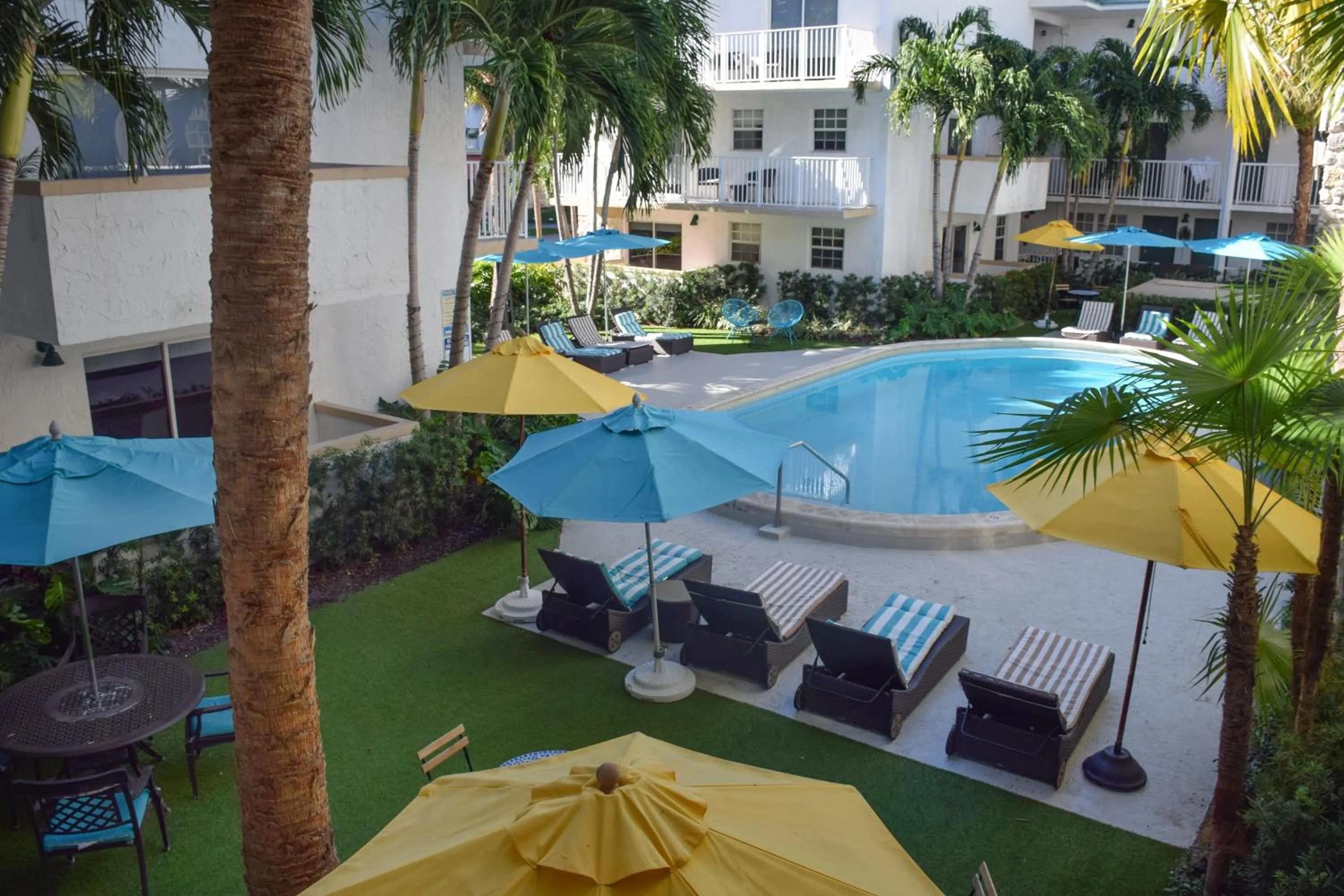Patio in Coral Reef at Key Biscayne