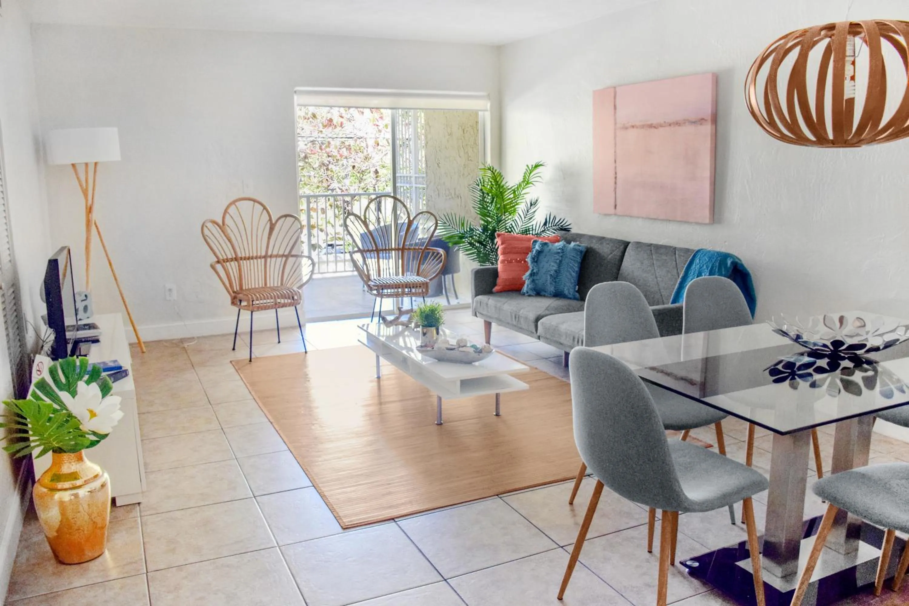 Living room in Coral Reef at Key Biscayne