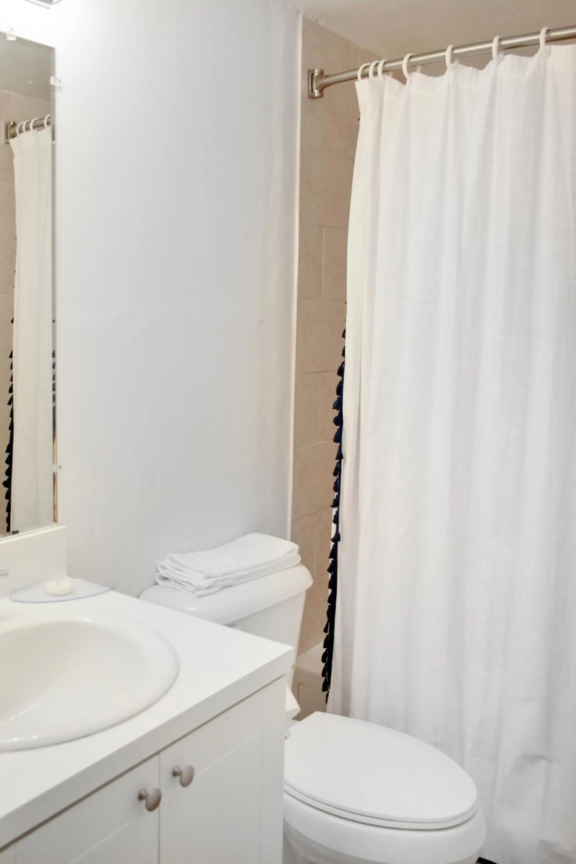 Bathroom in Coral Reef at Key Biscayne