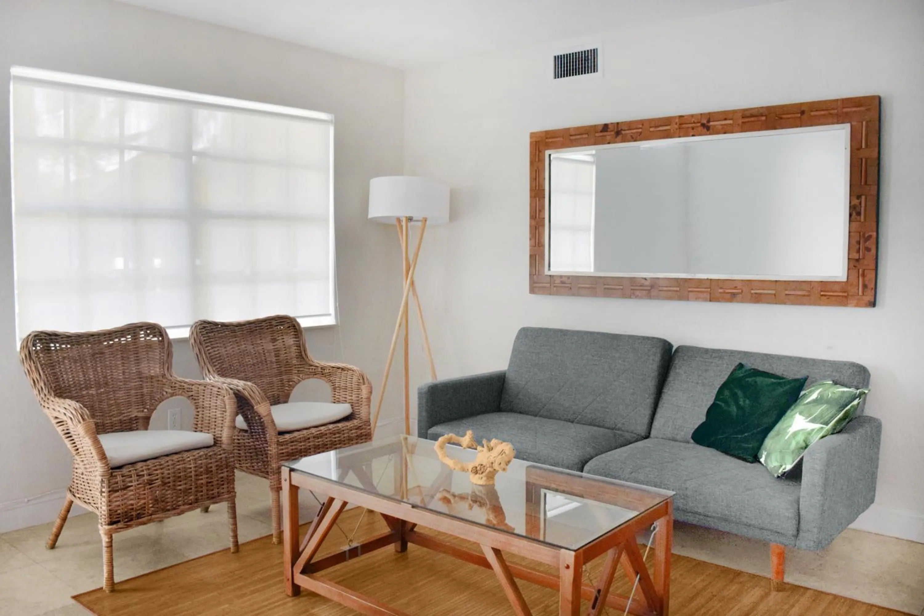 Living room in Coral Reef at Key Biscayne