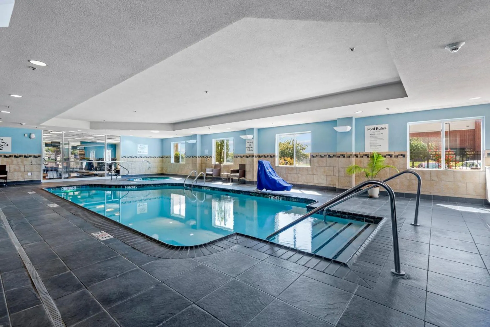 Swimming pool in Holiday Inn Express Tulsa South Bixby by IHG