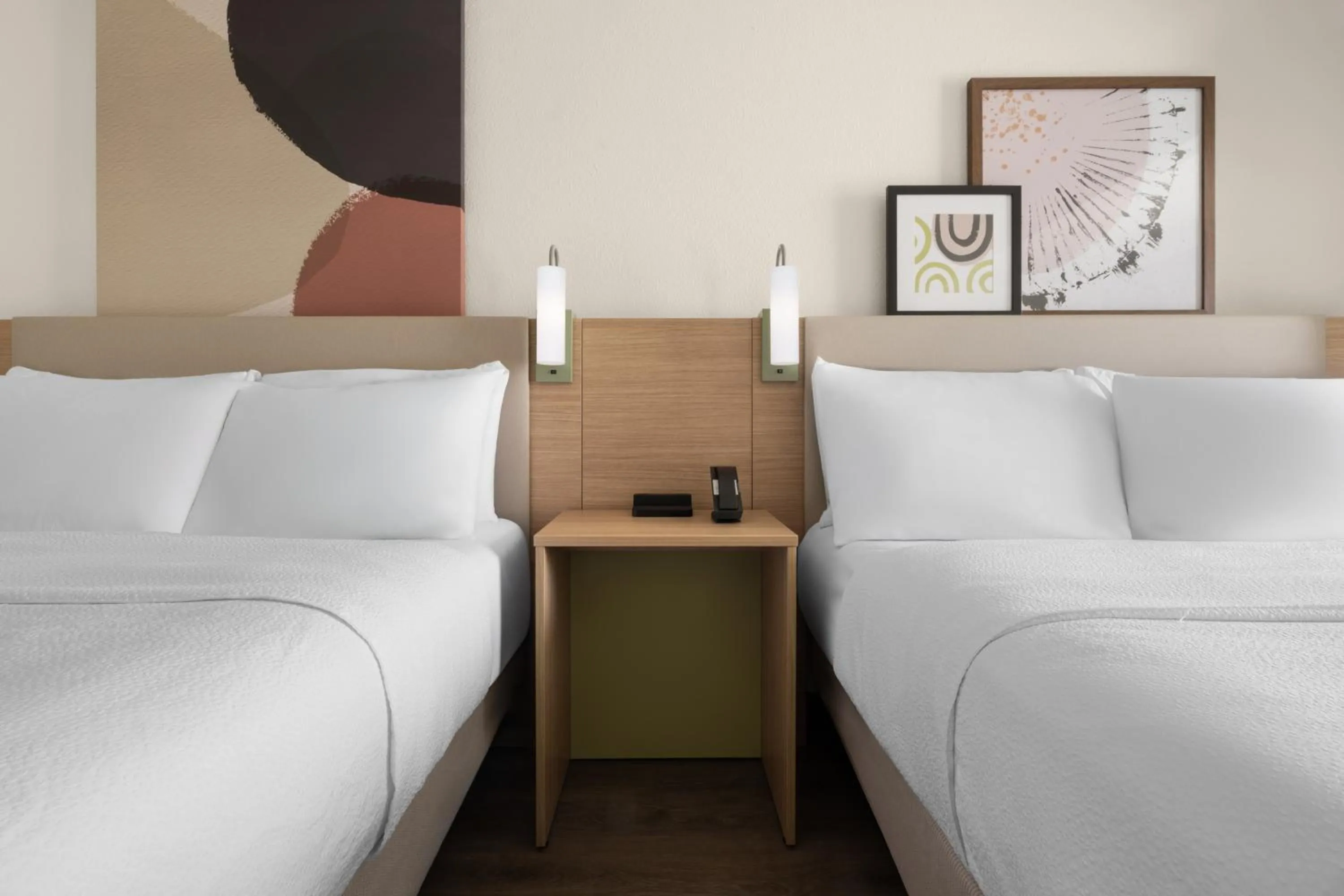 Bed in Spark By Hilton Florence North I-95, Sc