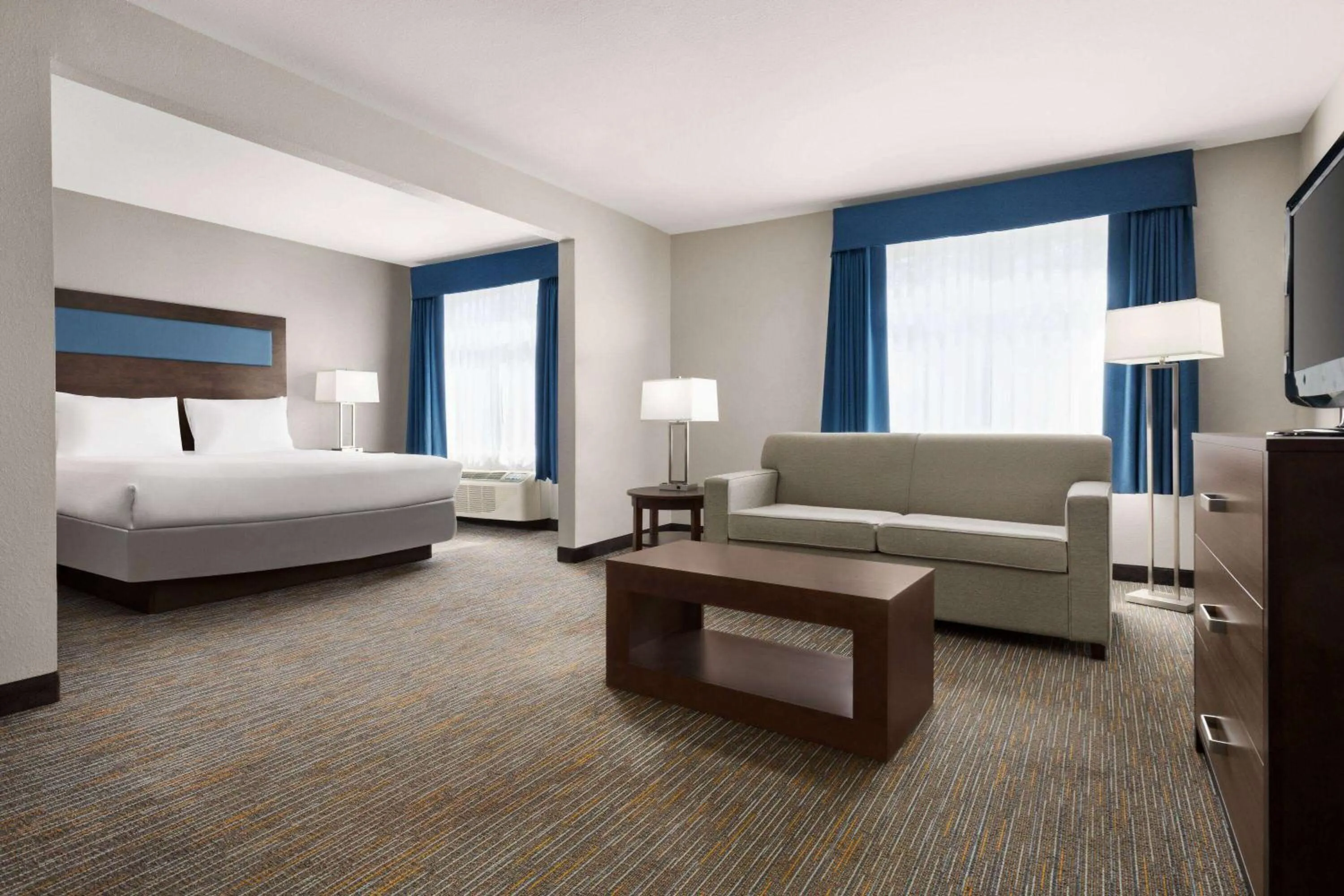 Photo of the whole room, Bed in Wingate By Wyndham Southport