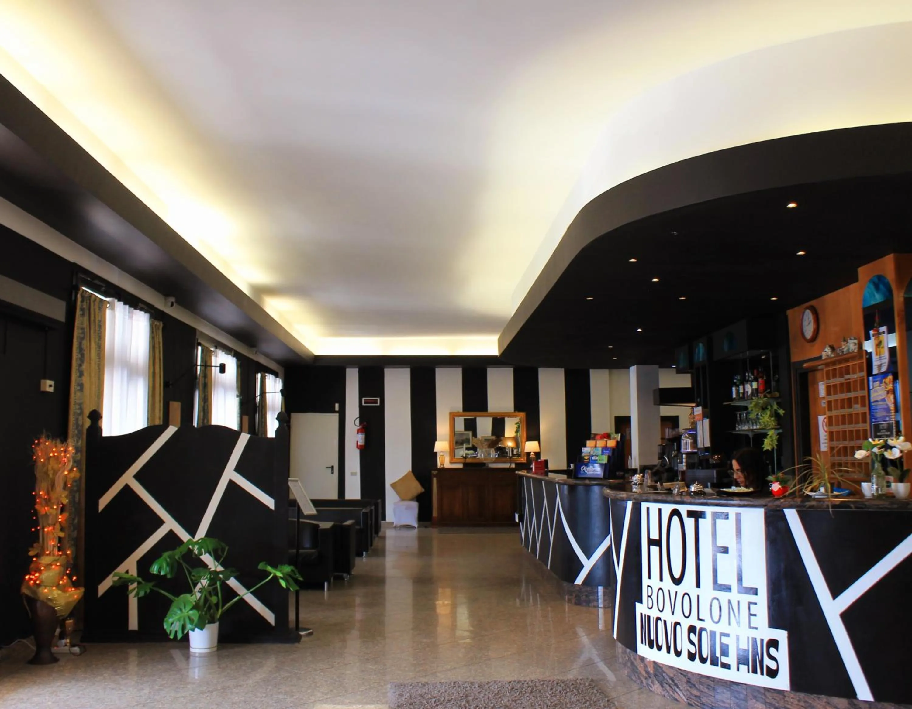 Lobby or reception in Hotel Nuovo Sole HNS