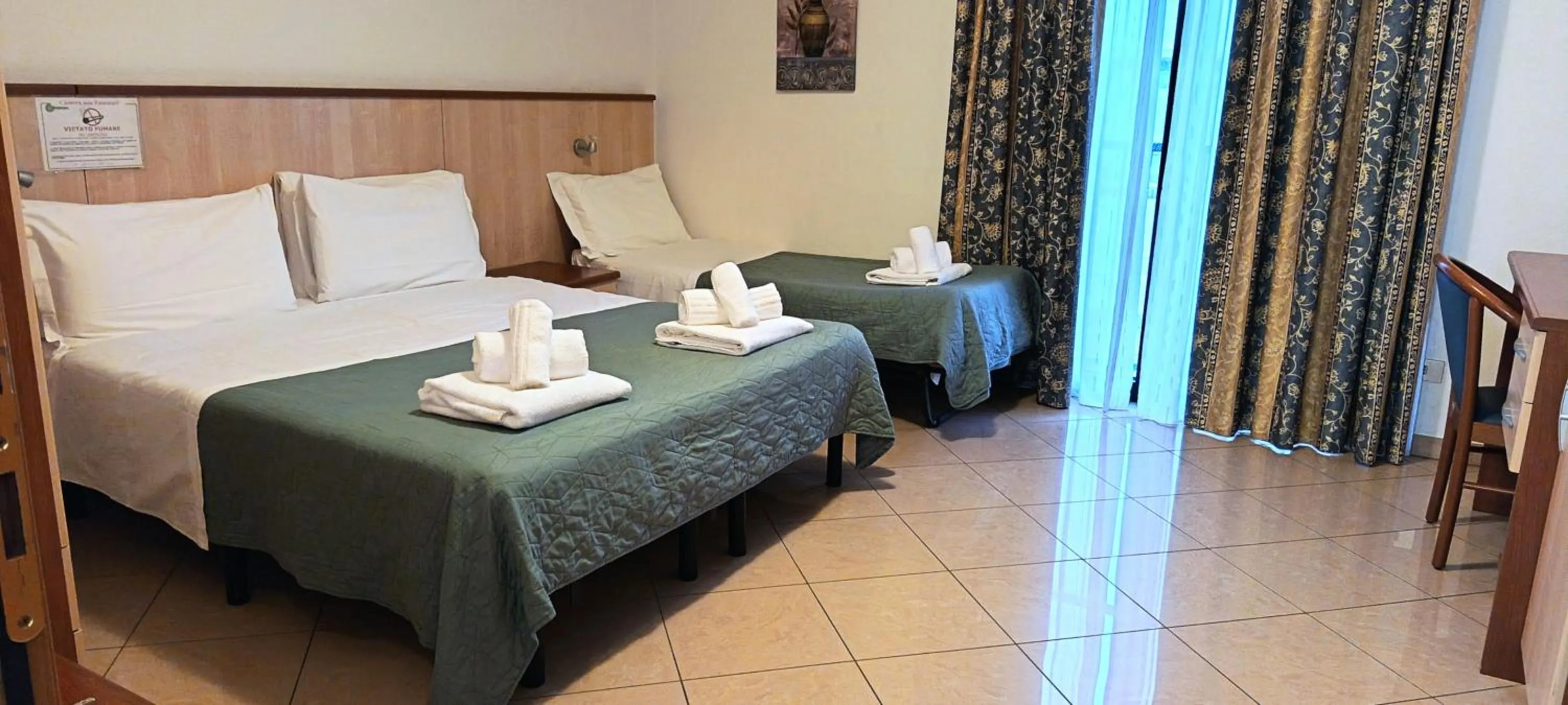 Bed in Hotel Nuovo Sole HNS