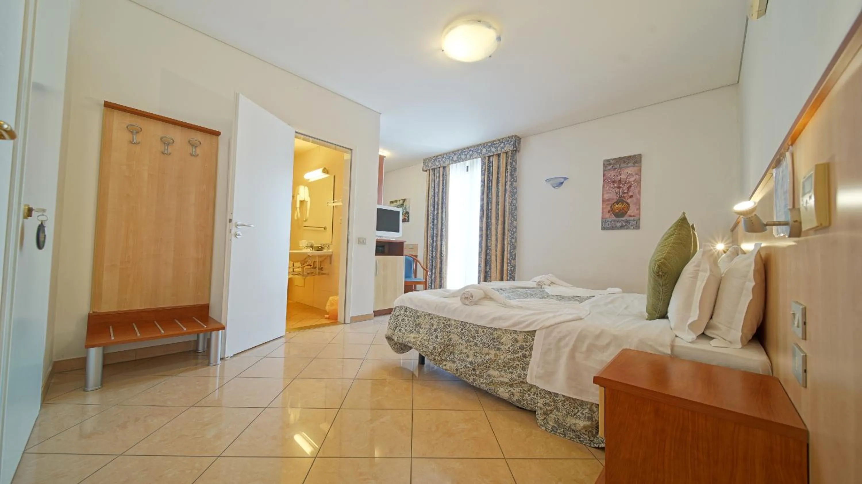 Bedroom, Bed in Hotel Nuovo Sole HNS