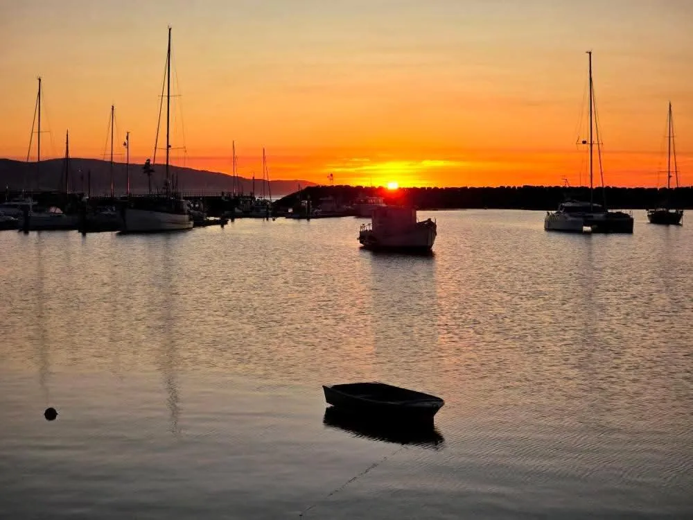 Seaview Motel & Apartments